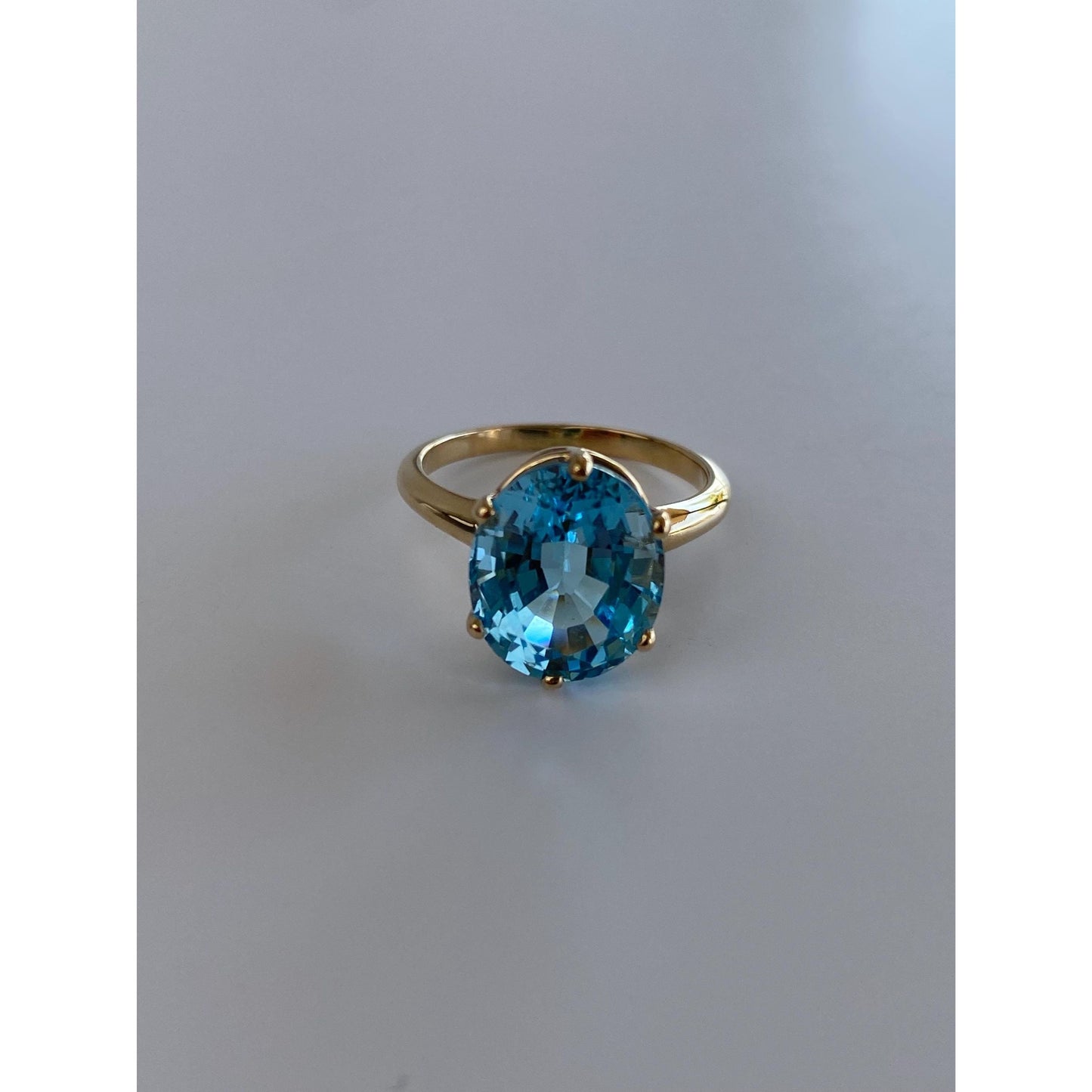 Vintage Solid 14k Yellow Gold Topaz Ring - Size 6.25