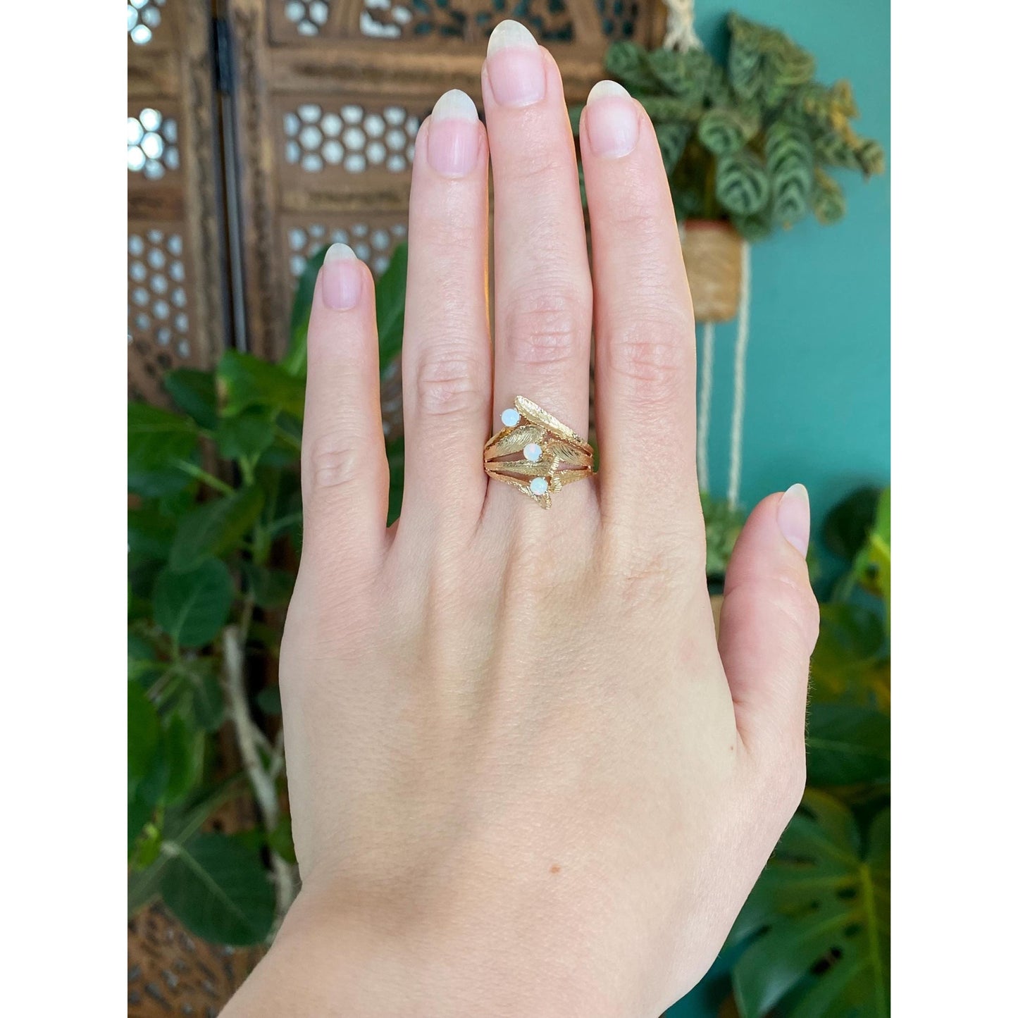 Vintage Solid 14k Yellow Gold Triple Opal Ball Ring - Size 6.75