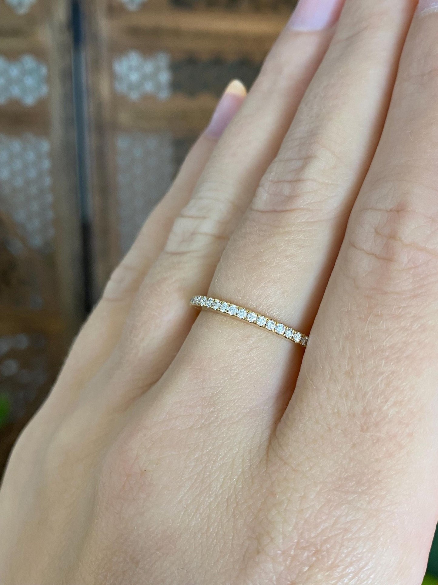 Vintage Solid 18k Yellow Gold Diamonds Slim Ring Band - Size 6.5