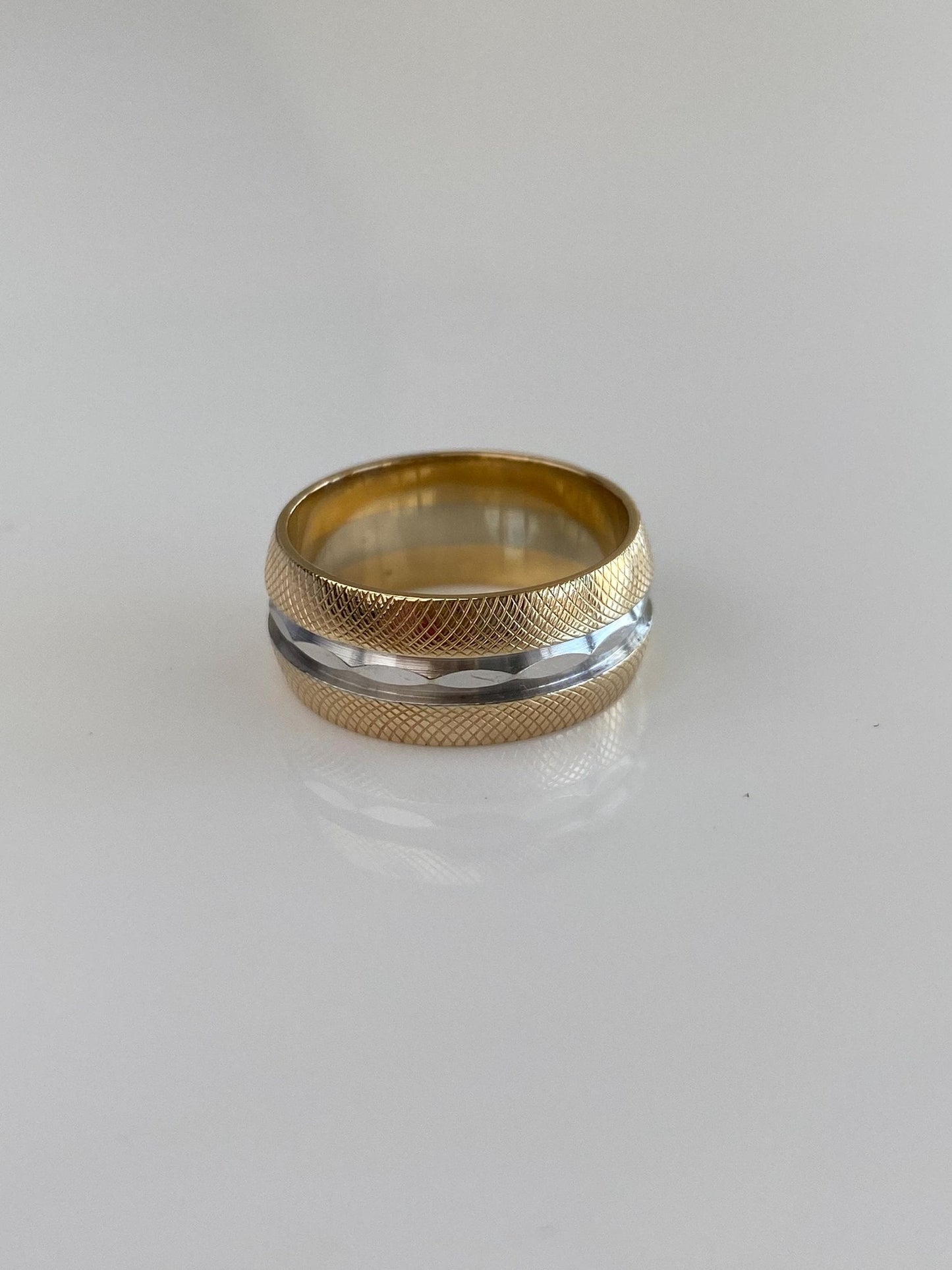 Vintage Solid 14k White & Yellow Gold Textured Diamond Cut Ring Band - Size 6