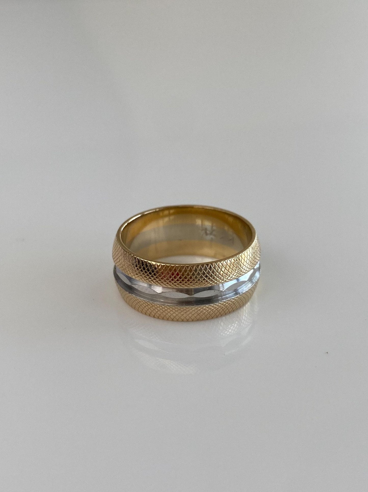 Vintage Solid 14k White & Yellow Gold Textured Diamond Cut Ring Band - Size 6