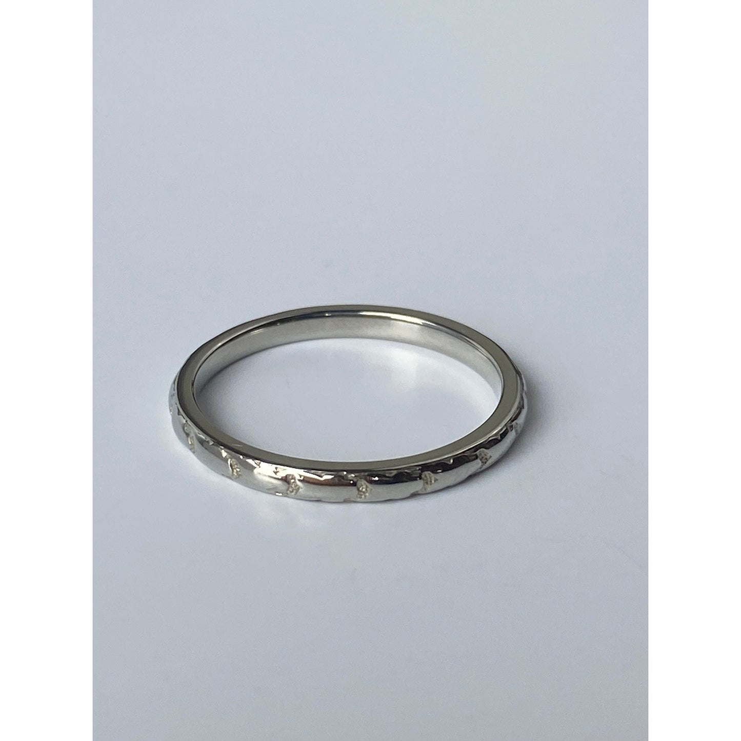 Vintage Solid 18k White Gold Designed Ring Band - Size 6.75