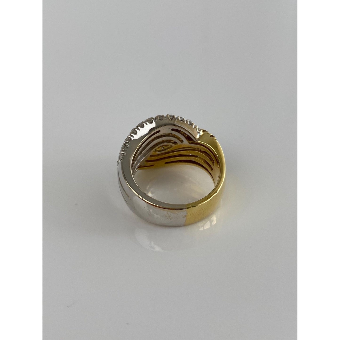 Vintage Solid 18k Yellow Gold Clear & Brown Diamond Ring Band - Size 7.25