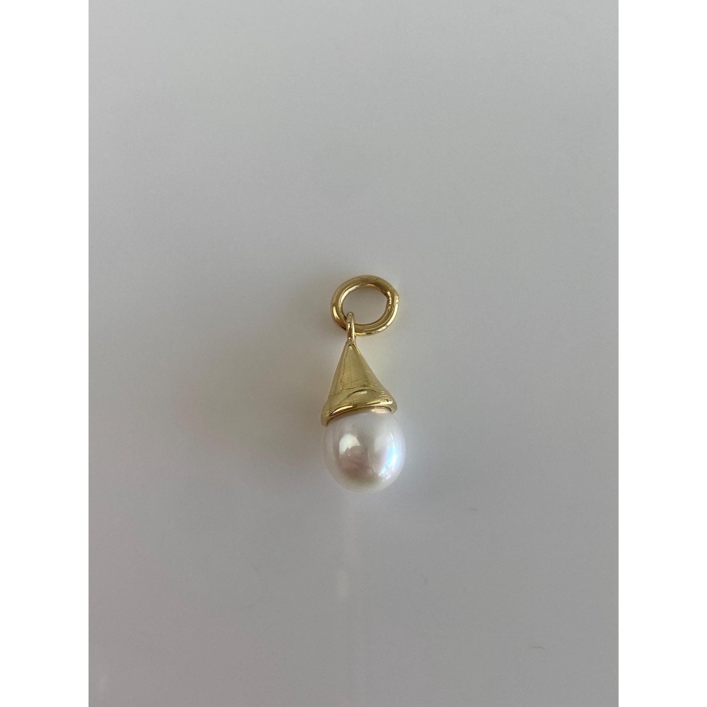 Vintage 18k Yellow Gold Pearl Charm