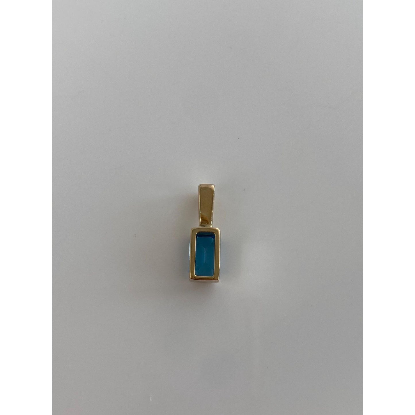 Vintage Solid 14k Yellow Gold Topaz Charm