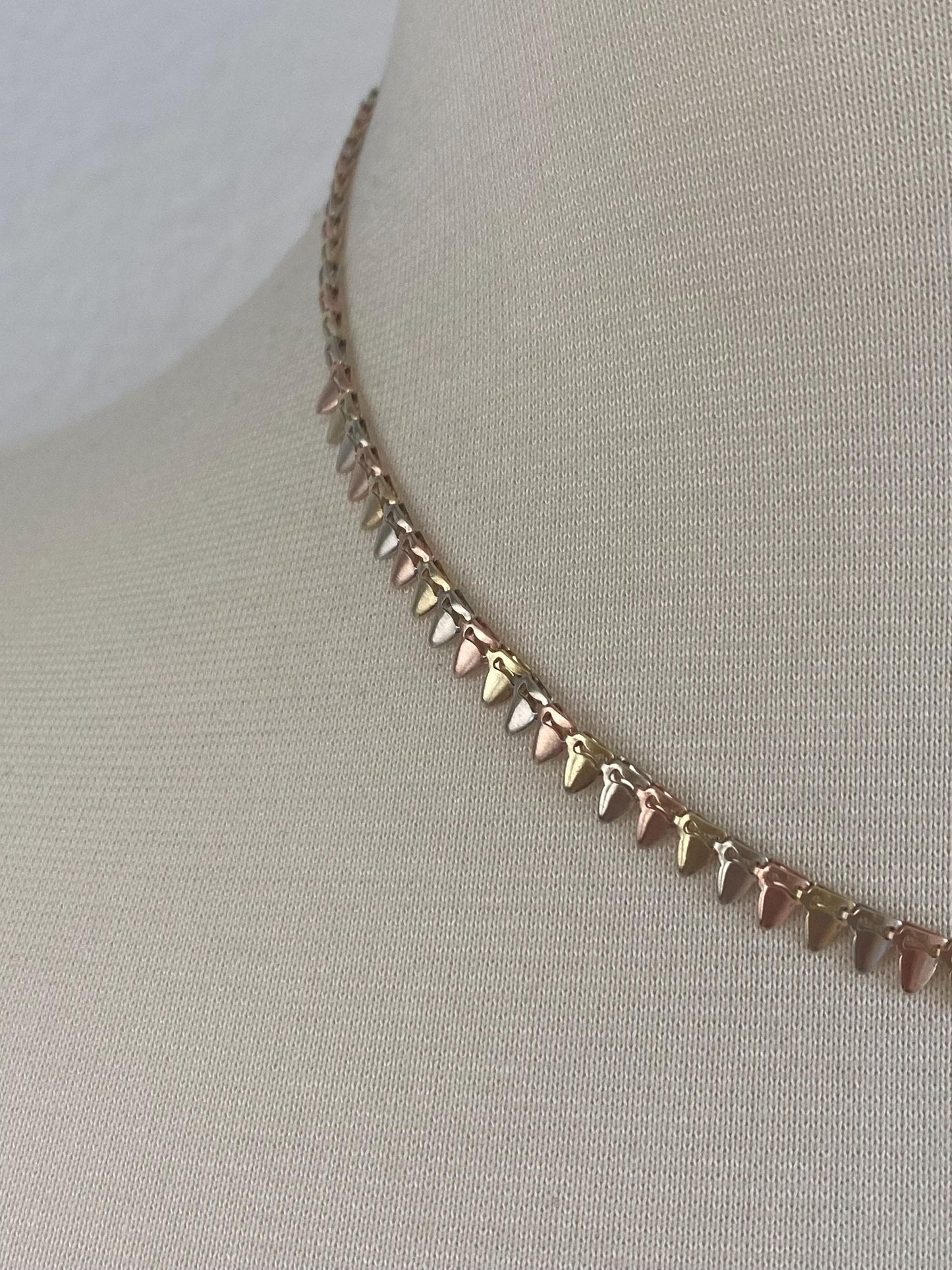 Vintage Solid 14k Tri Tone Gold Fancy Chain Necklace - 16.75 inches
