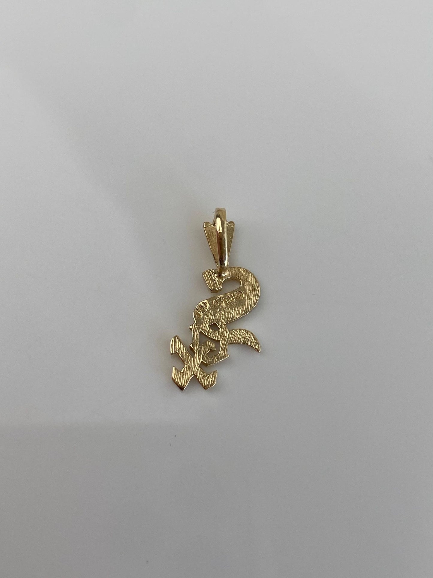 Vintage Solid 14k Yellow Gold Diamond Cut Chicago White Sox Baseball Charm