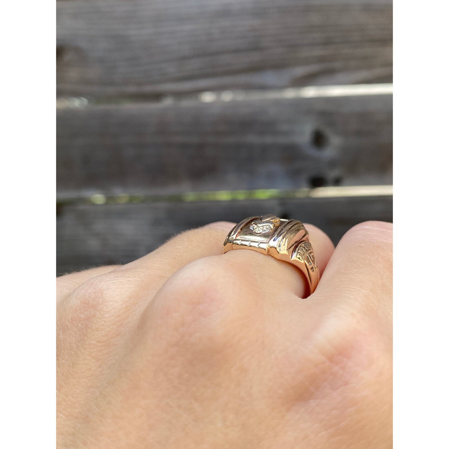 Vintage Solid 10k Yellow Gold 1942 Class Ring - Size 7.75