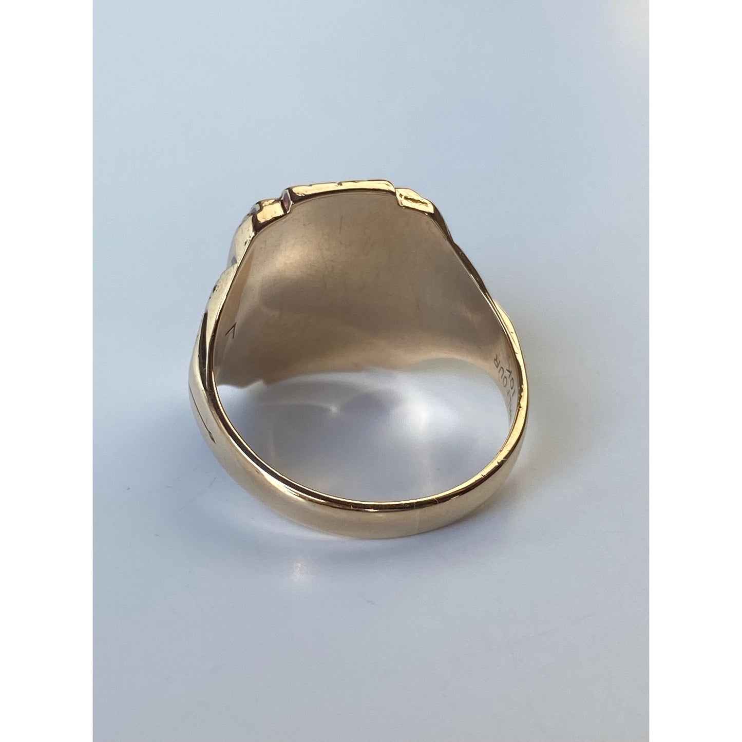 Vintage Solid 10k Yellow Gold 1942 Class Ring - Size 7.75