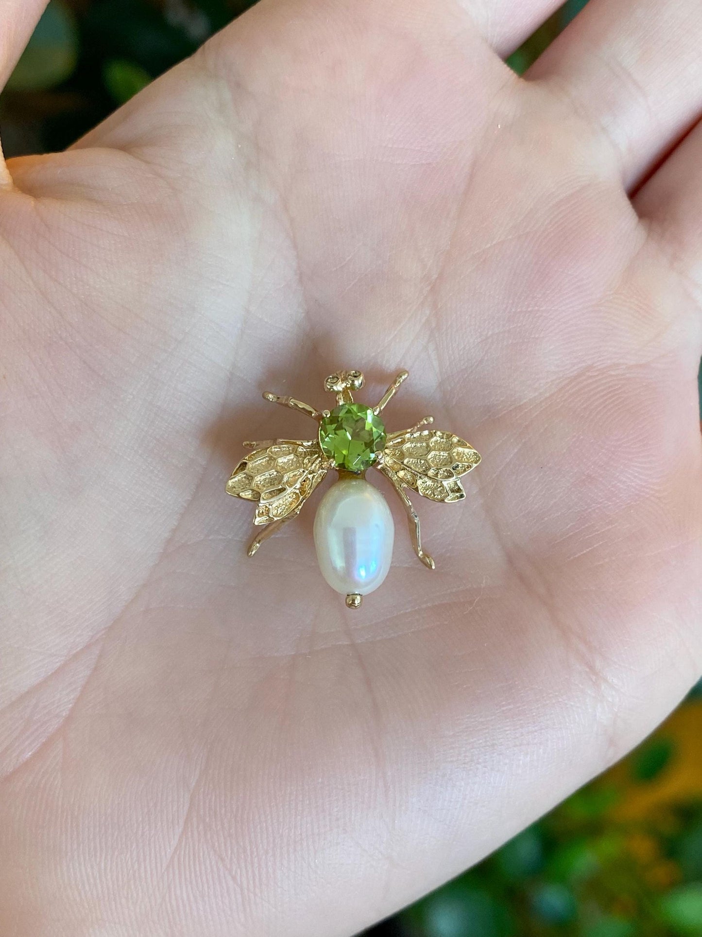 Vintage Solid 14k Yellow Gold Peridot Pearl Bee Slide Charm