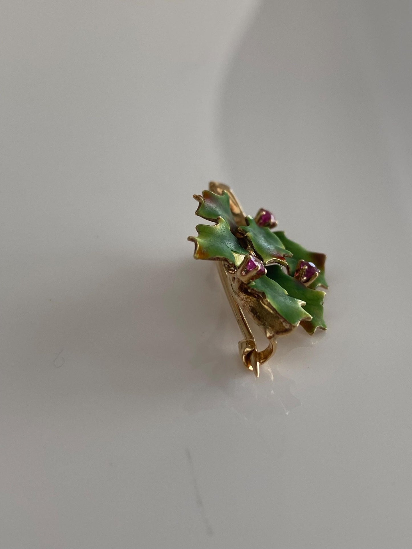 Vintage Solid 14k Yellow Gold Enamel Pink Spinel Large Mistletoe Pin