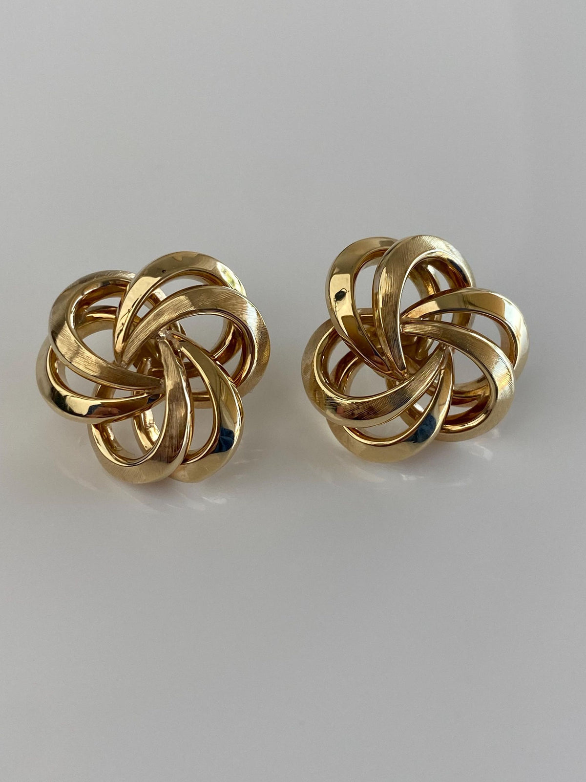Vintage 14k Yellow Gold Large Knot Drop Earrings