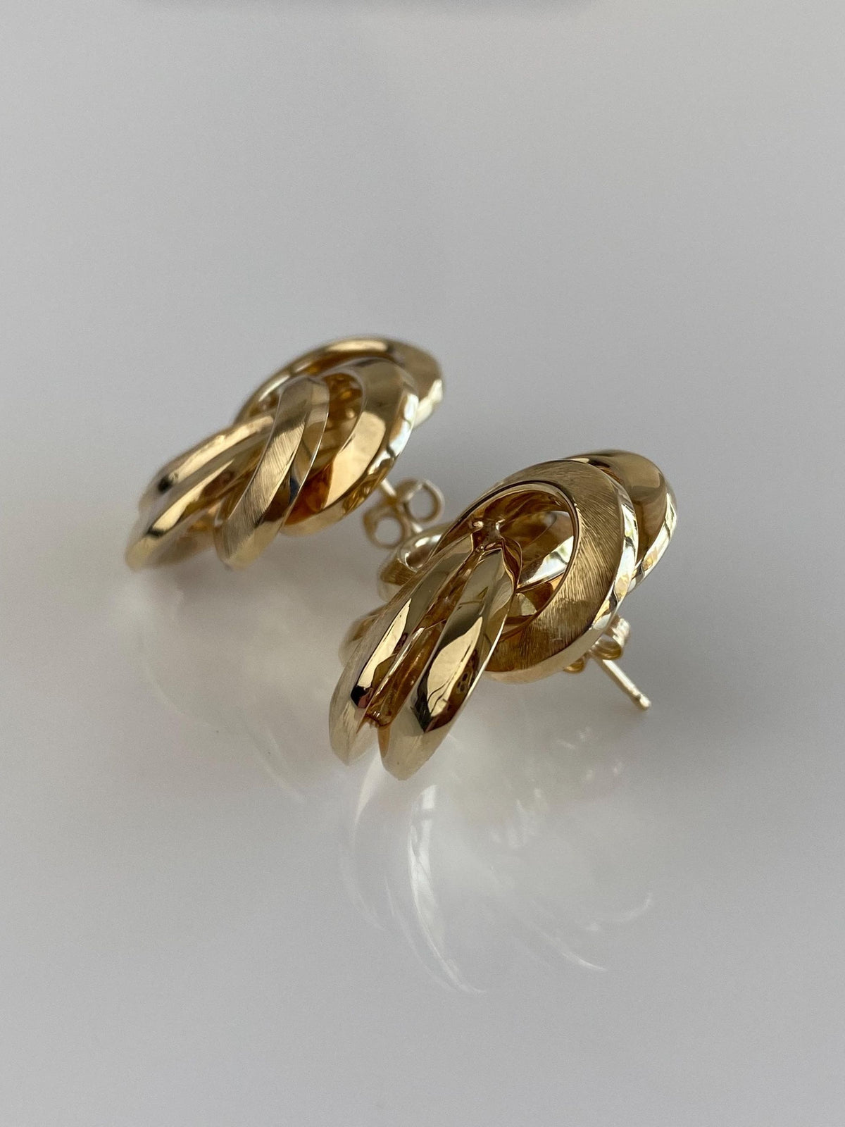 Vintage 14k Yellow Gold Large Knot Drop Earrings