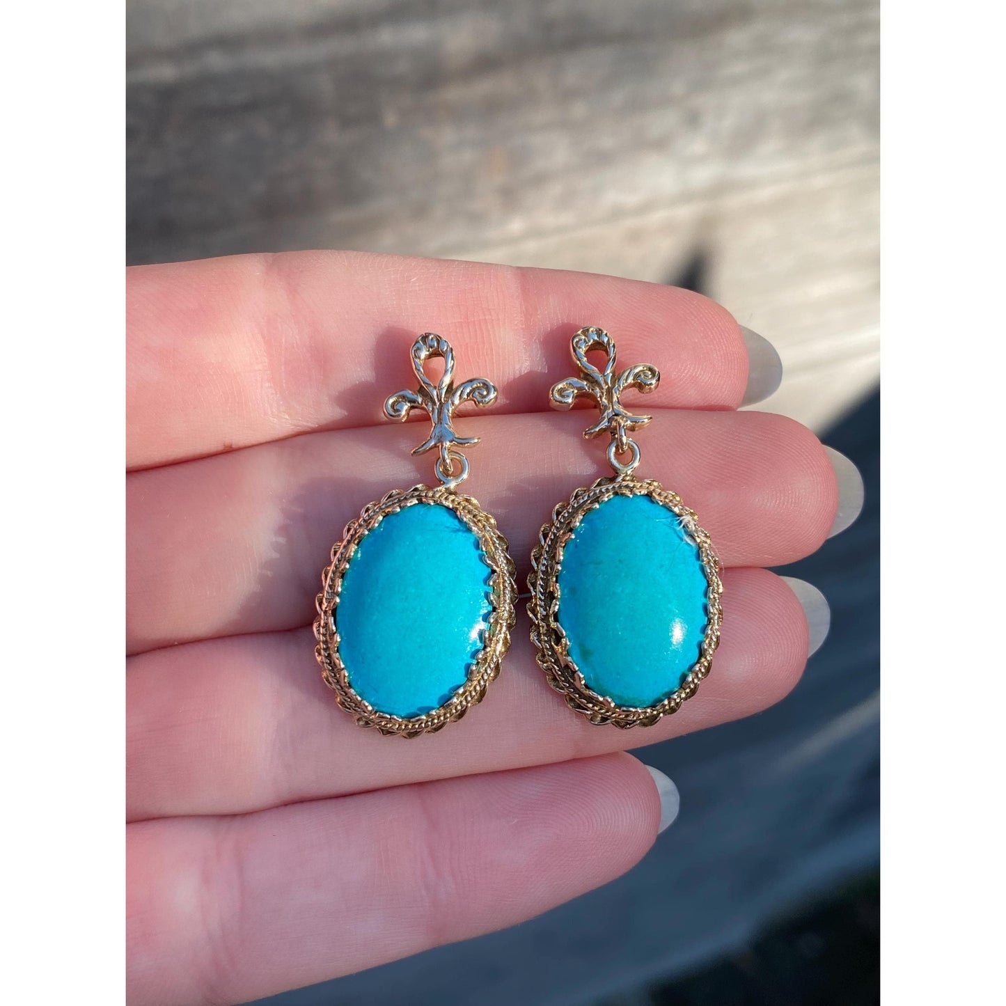 Vintage Solid 14k Yellow Gold Turquoise Ornate Dangle Stud Earrings