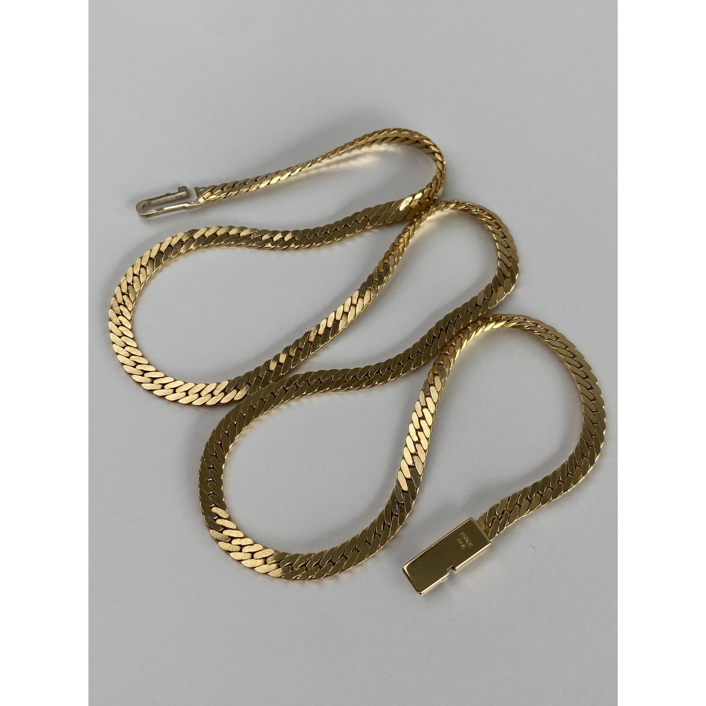 Vintage Solid 14k Yellow Gold Chunky Herringbone Chain Necklace - 18.5 inches