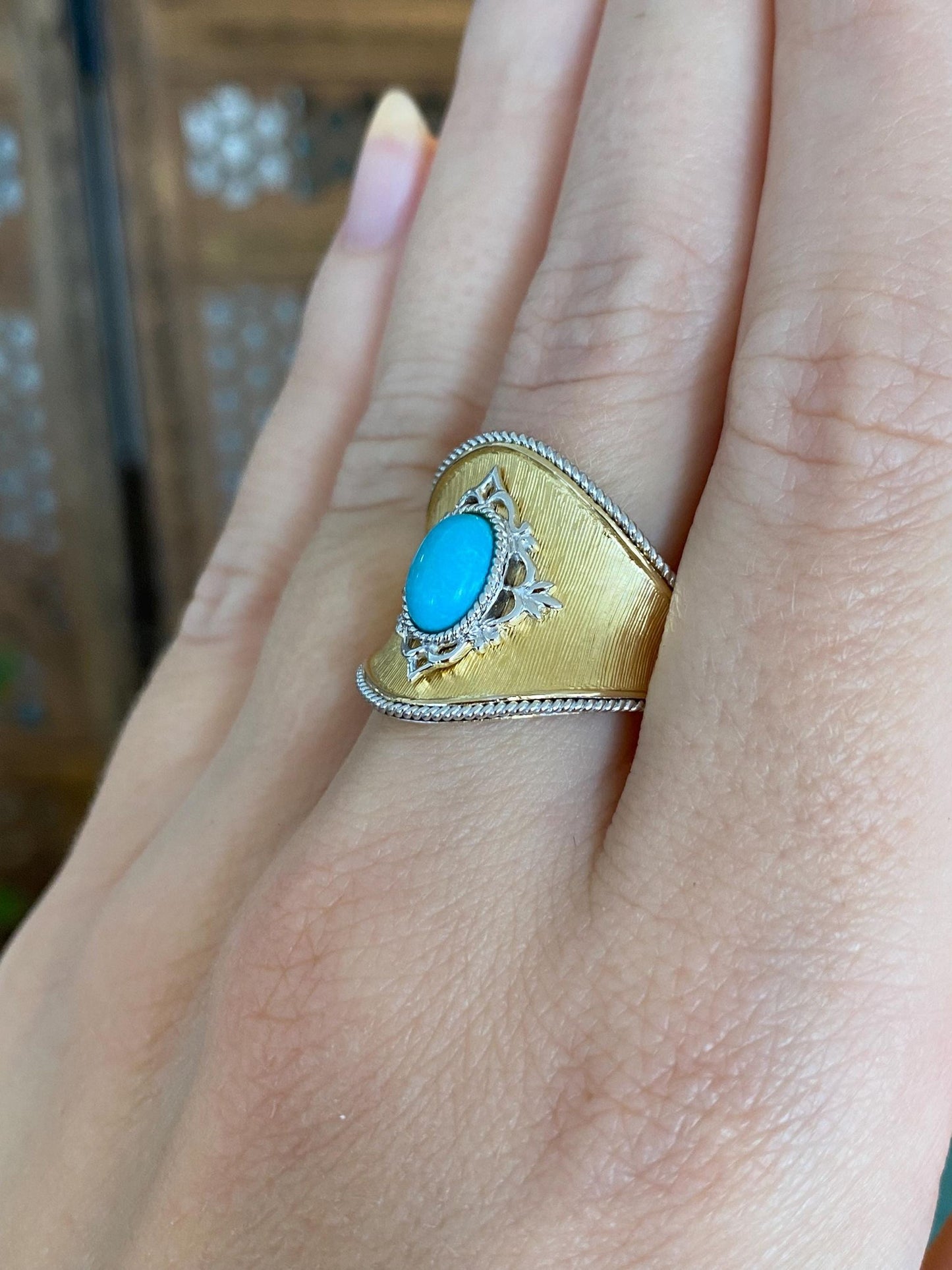 Vintage Solid 14k White & Yellow Gold Turquoise Cabochon Saddle Ring - Size 7.75