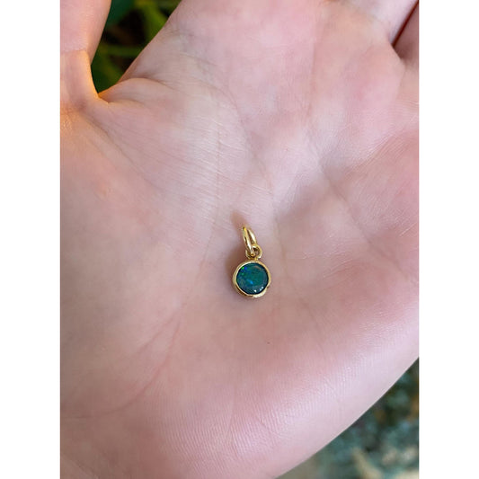 Vintage Solid 18k Yellow Gold Opal Charm