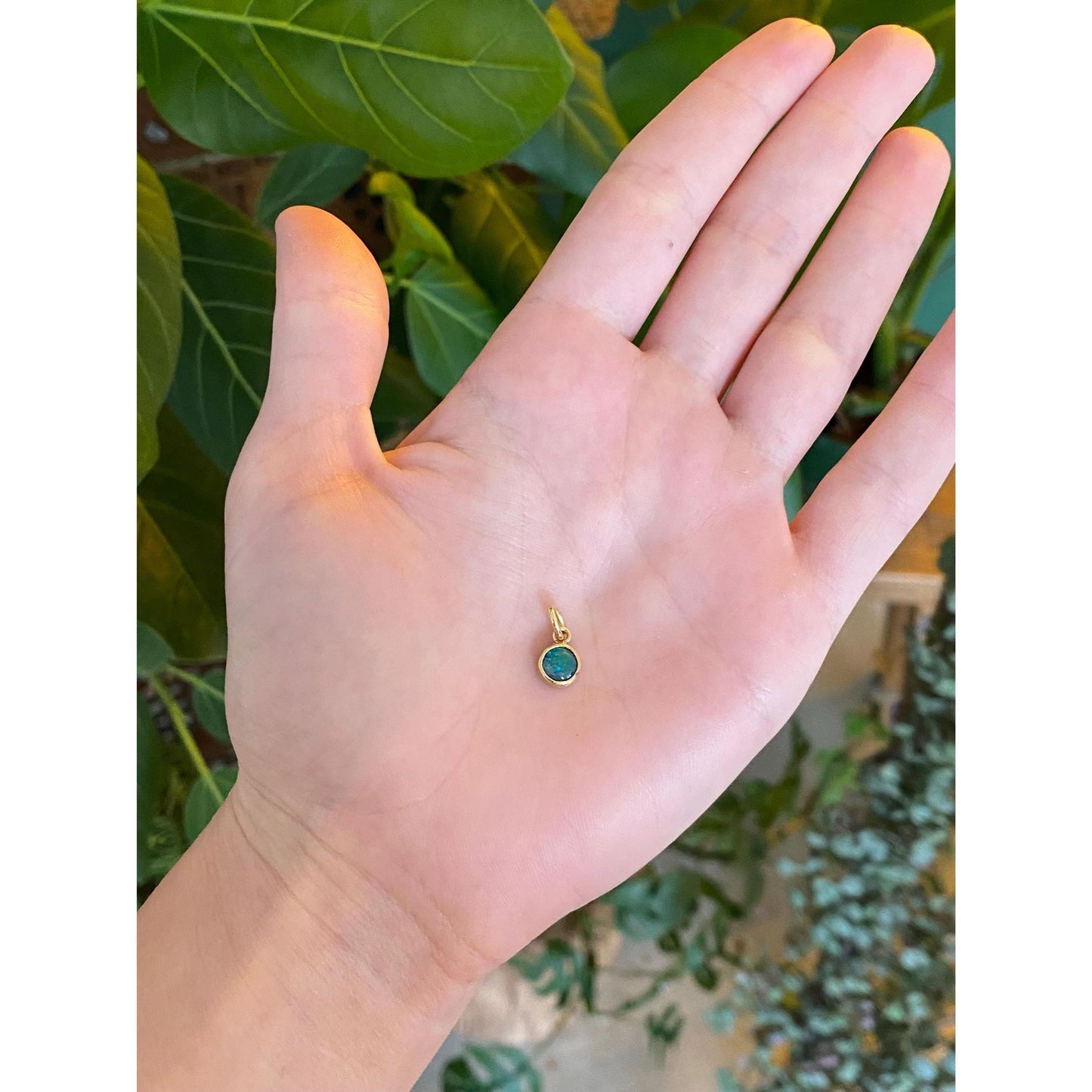 Vintage Solid 18k Yellow Gold Opal Charm