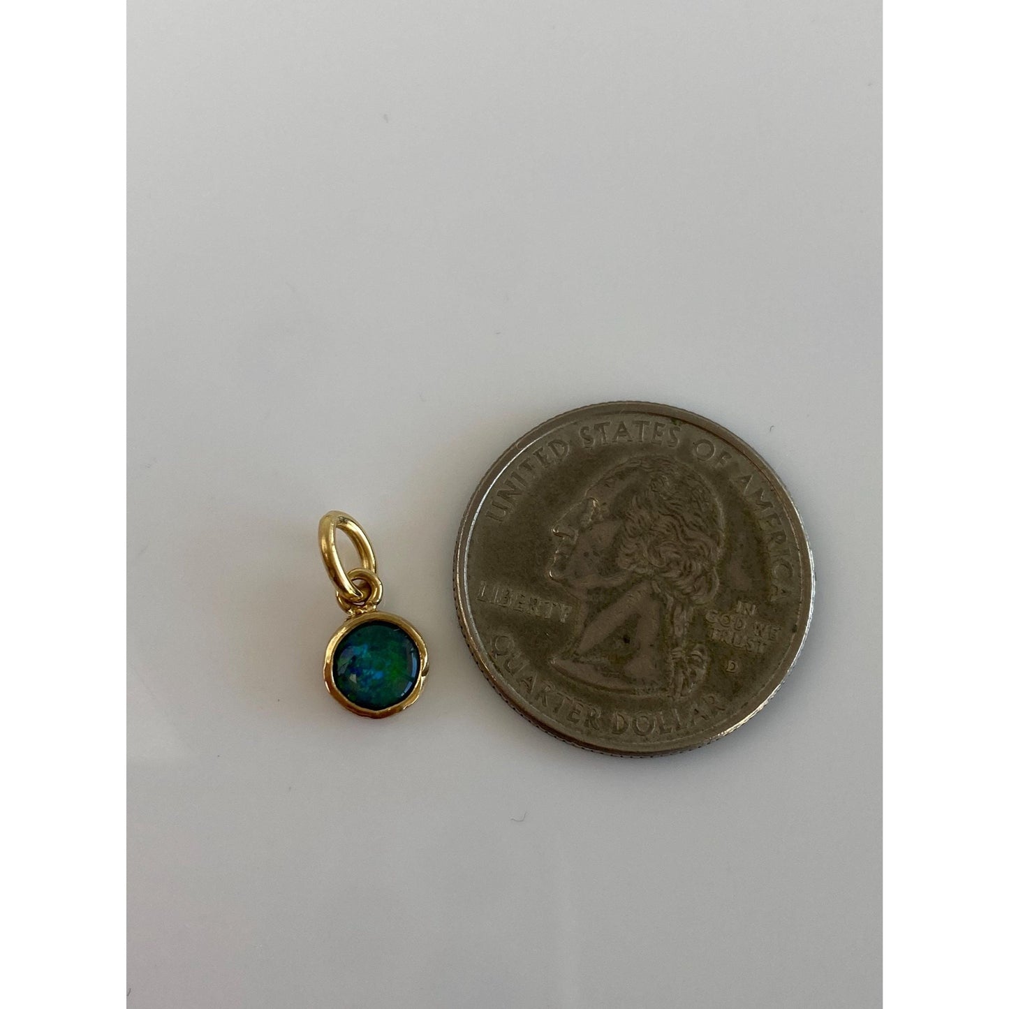 Vintage Solid 18k Yellow Gold Opal Charm