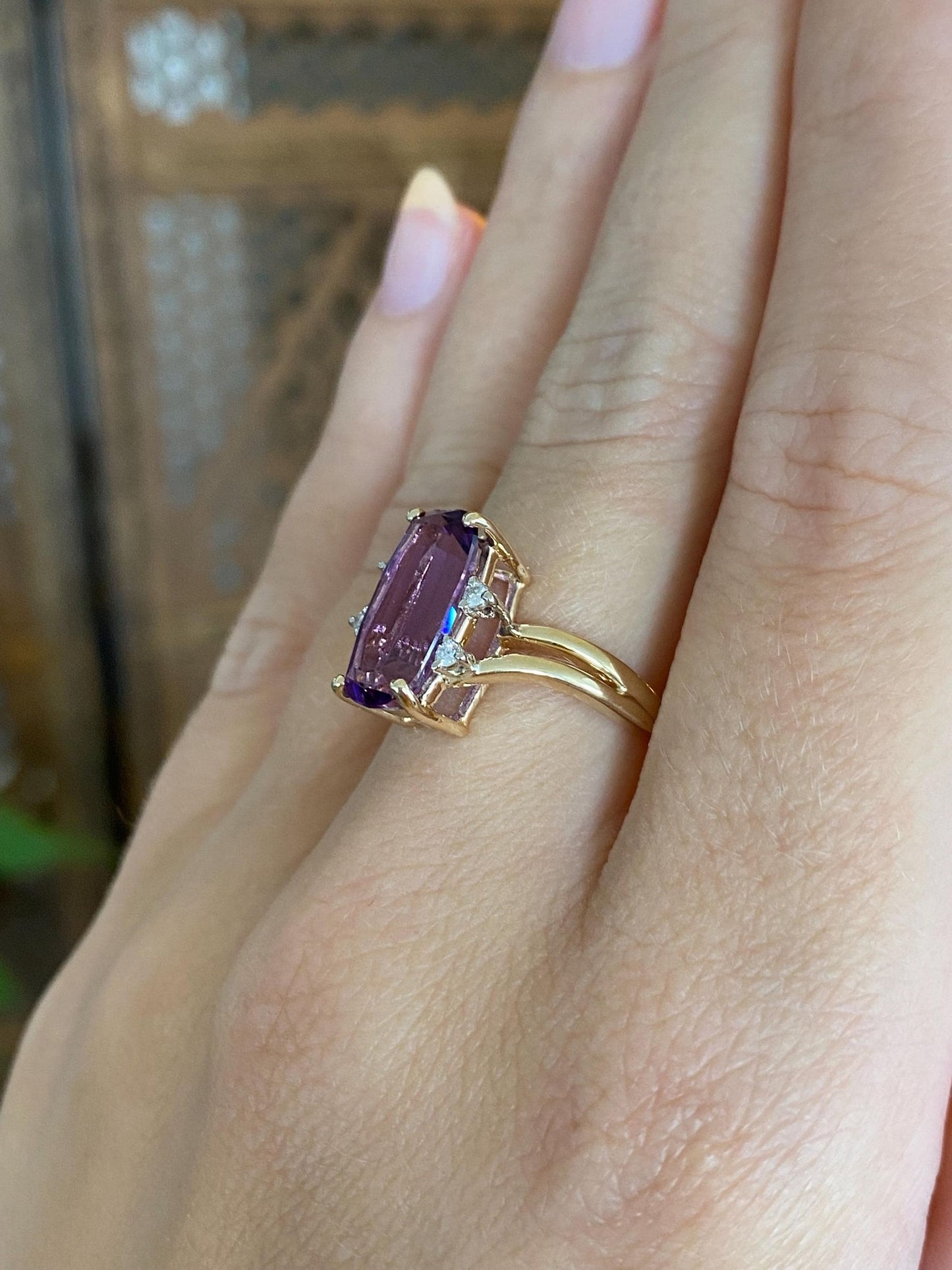 Vintage Solid 14k Yellow Gold Amethyst Diamond Ring - Size 7.25