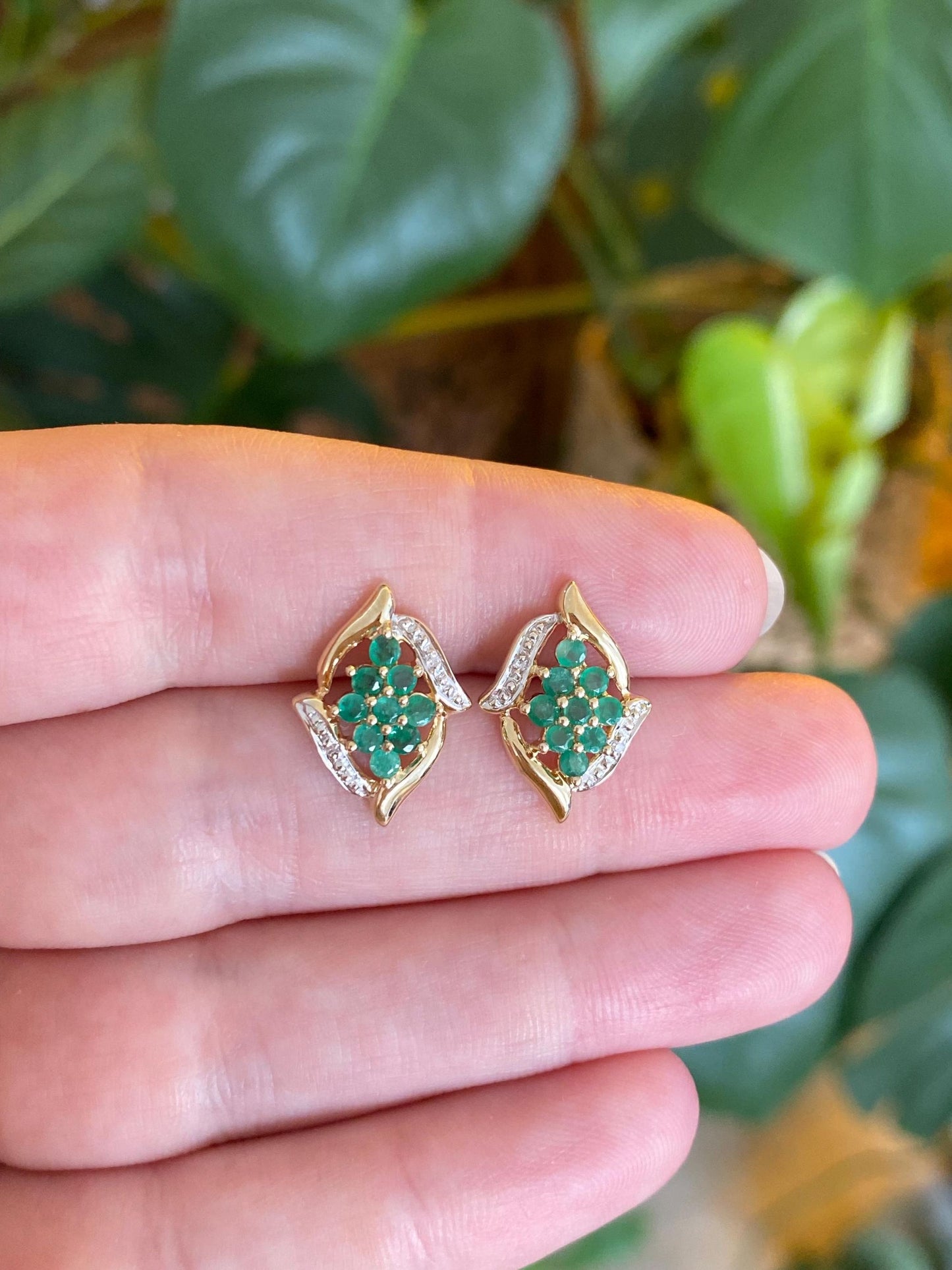 Vintage Solid 10k White & Yellow Gold Diamond Emerald Cluster Stud Earrings