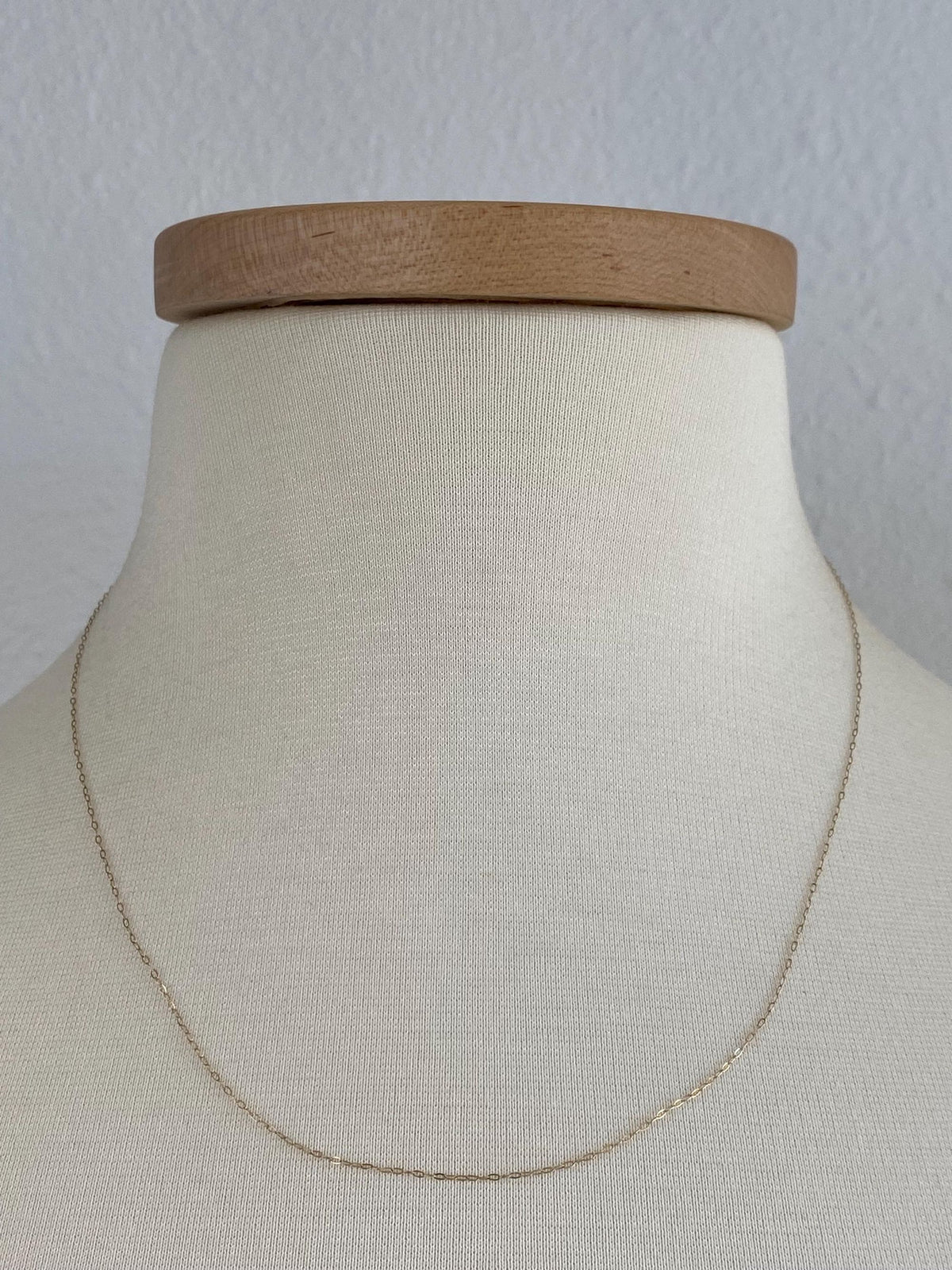 Vintage Solid 14k Yellow Gold Dainty Elongated Cable Chain Necklace - 19 inches