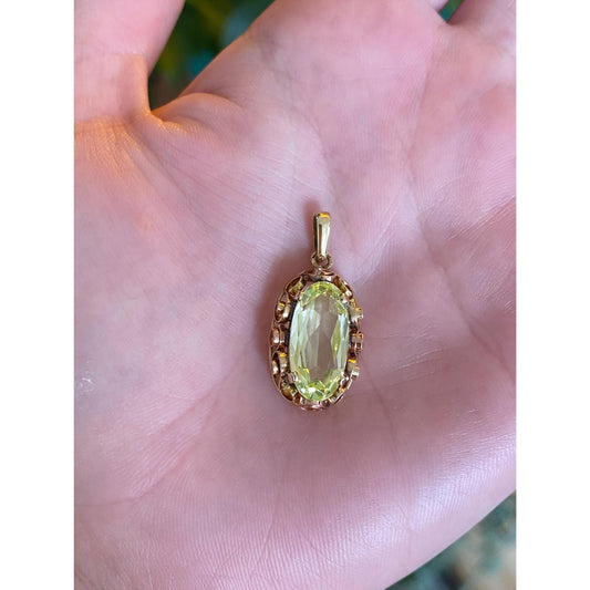 Vintage Solid 14k Yellow Gold Light Green Spinel Charm