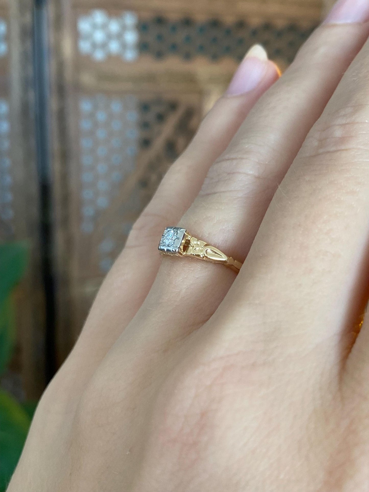 Vintage Solid 14k White & Yellow Gold Diamond Ring - Size 5
