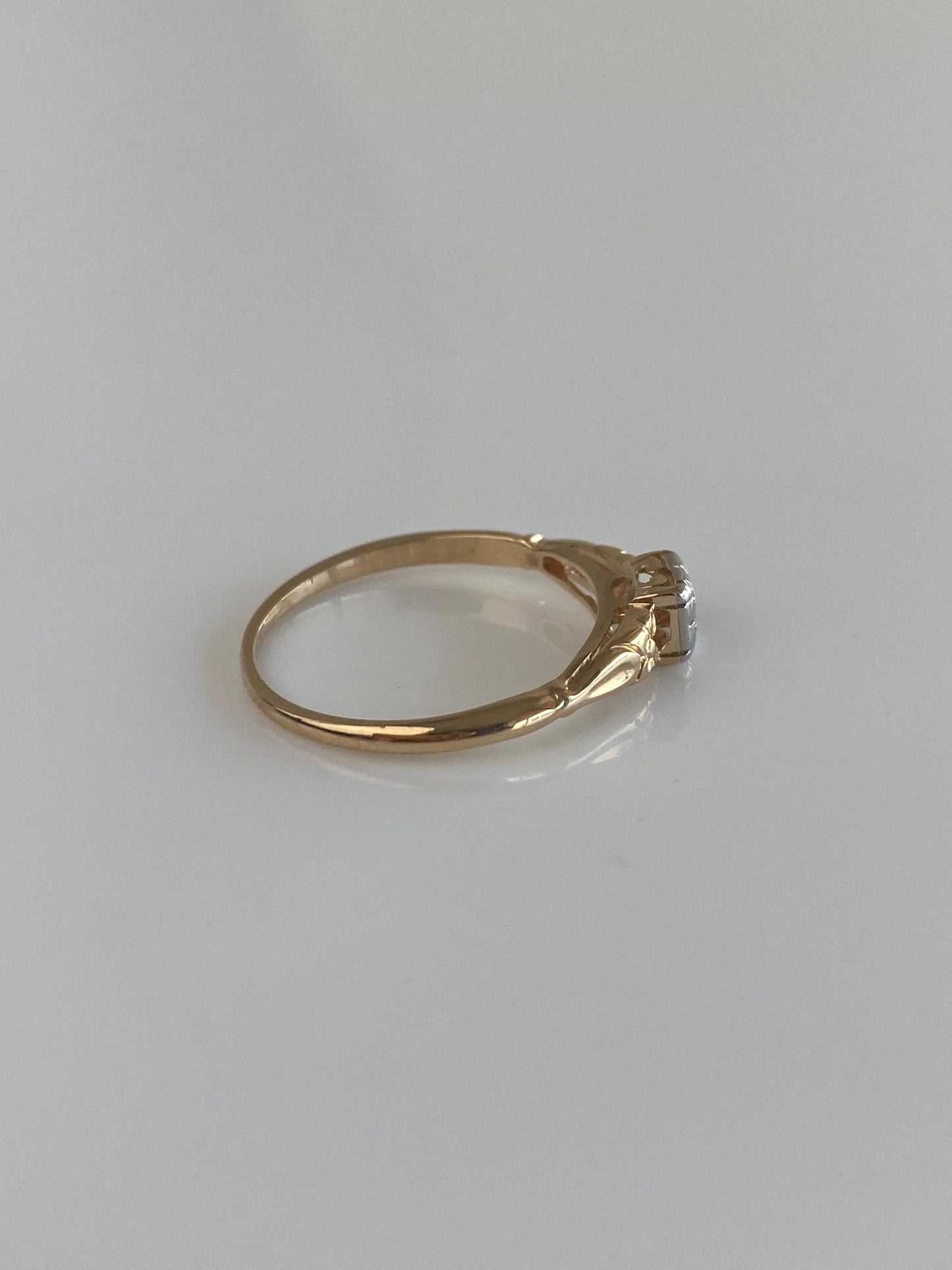 Vintage Solid 14k White & Yellow Gold Diamond Ring - Size 5