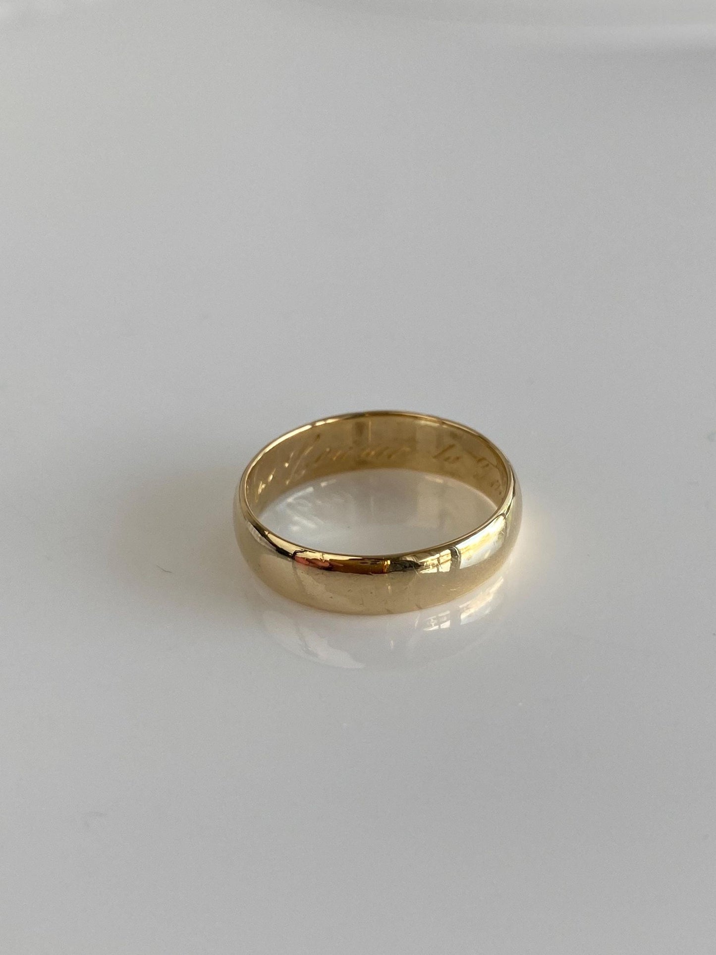 Vintage Solid 14k Yellow Gold Ring Band - Size 7.25