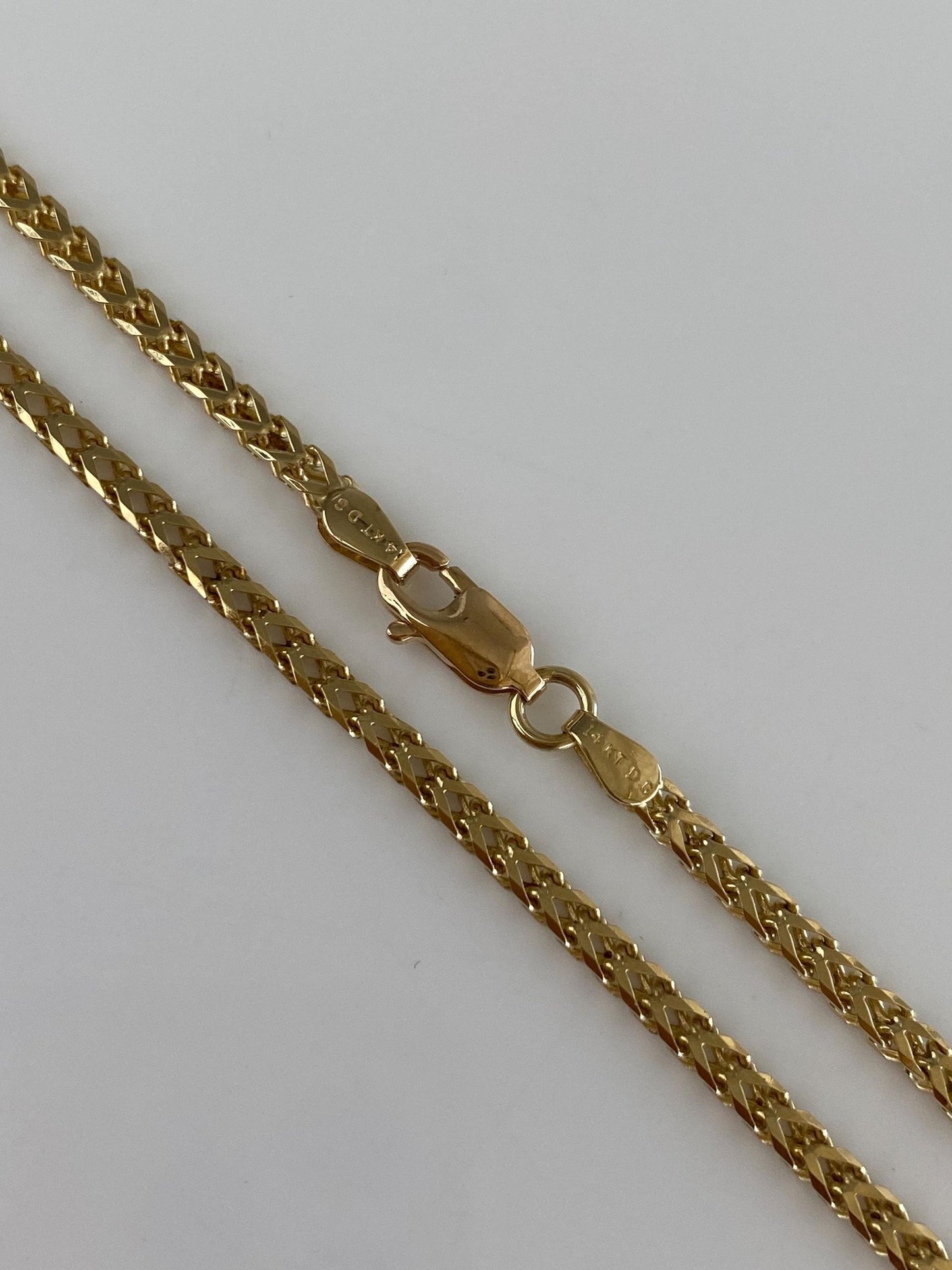 Vintage Solid 14k Yellow Gold Flat Wheat Chain Necklace - 17.75 inches
