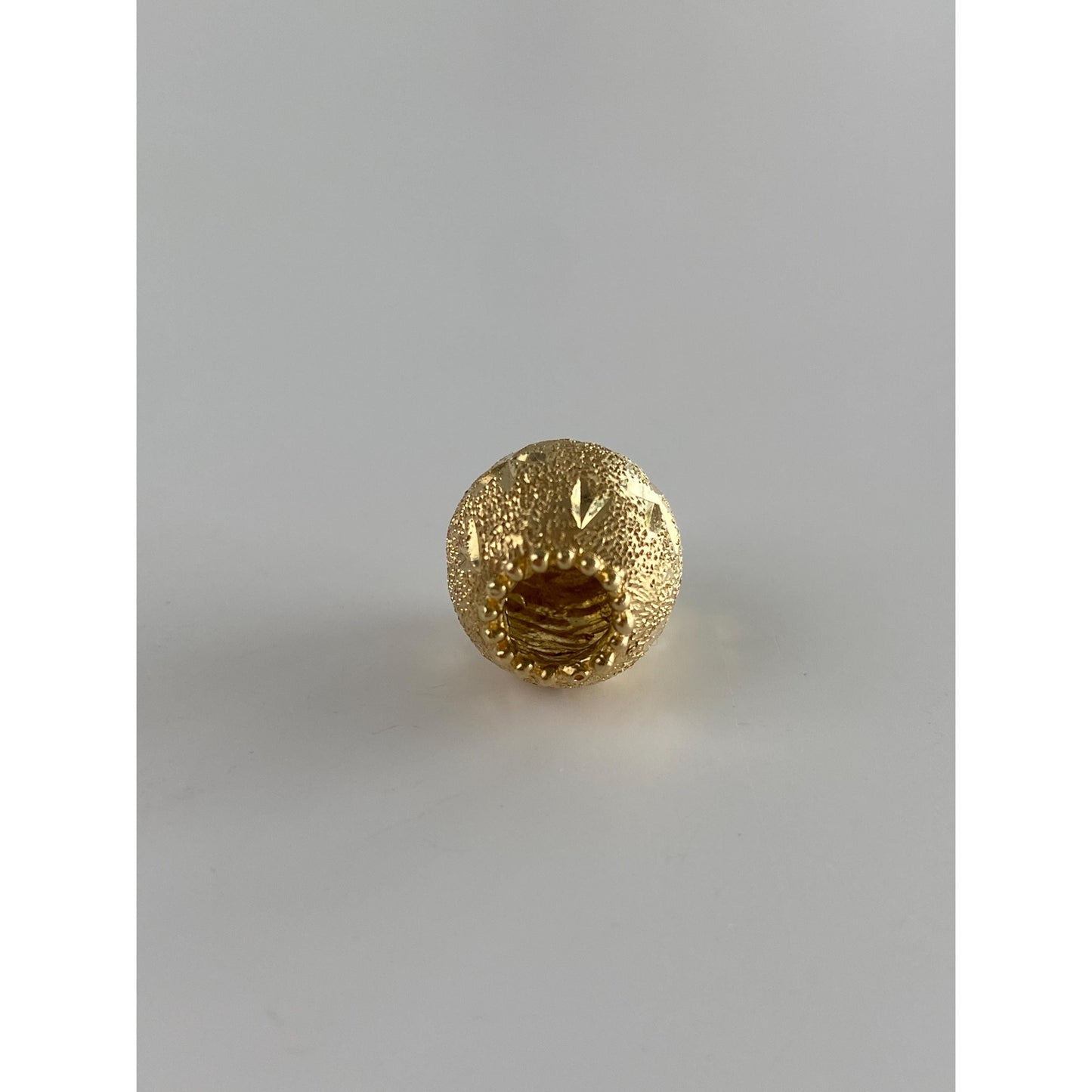 Vintage Solid 14k Yellow Gold Diamond Cut Bead