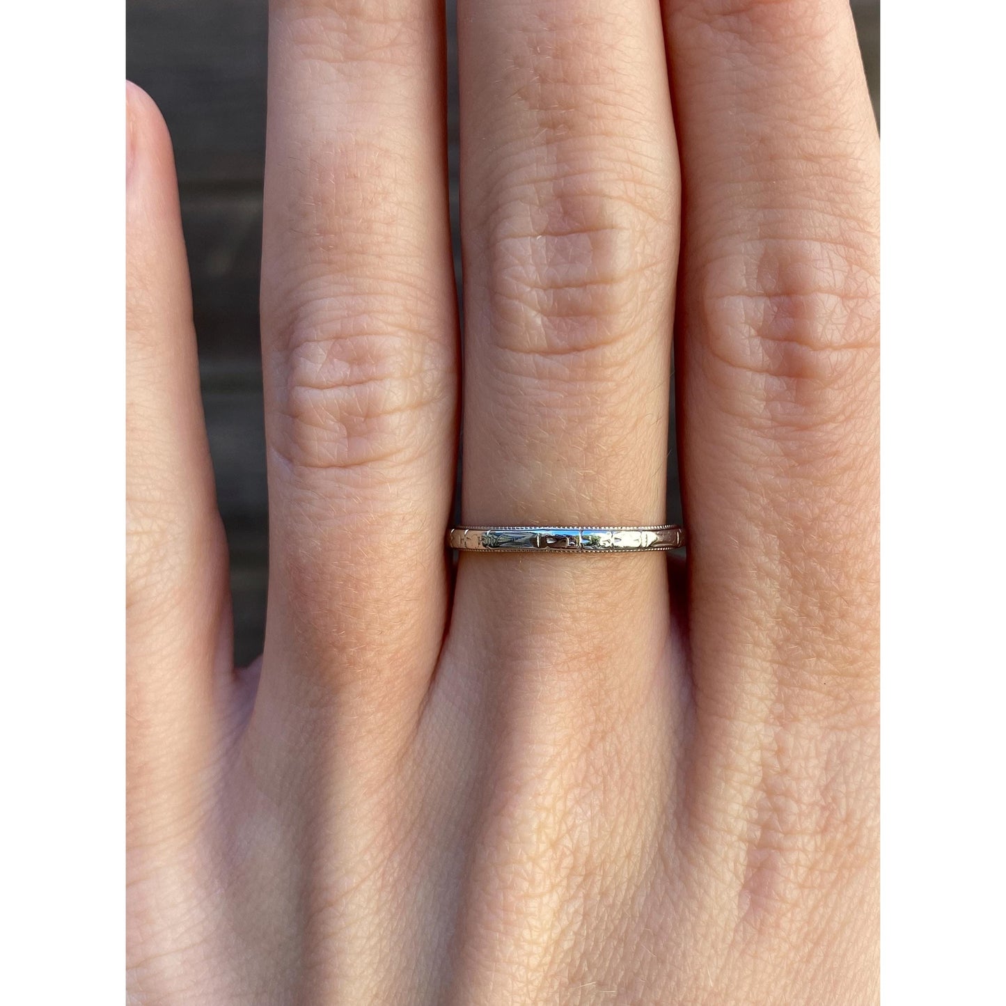 Vintage Solid 18k White Gold Designed Miligrain Ring Band - Size 7.5