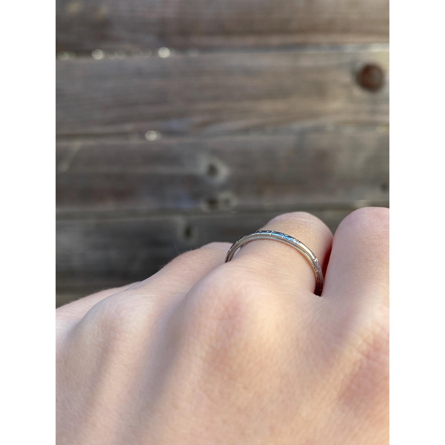 Vintage Solid 18k White Gold Designed Miligrain Ring Band - Size 7.5