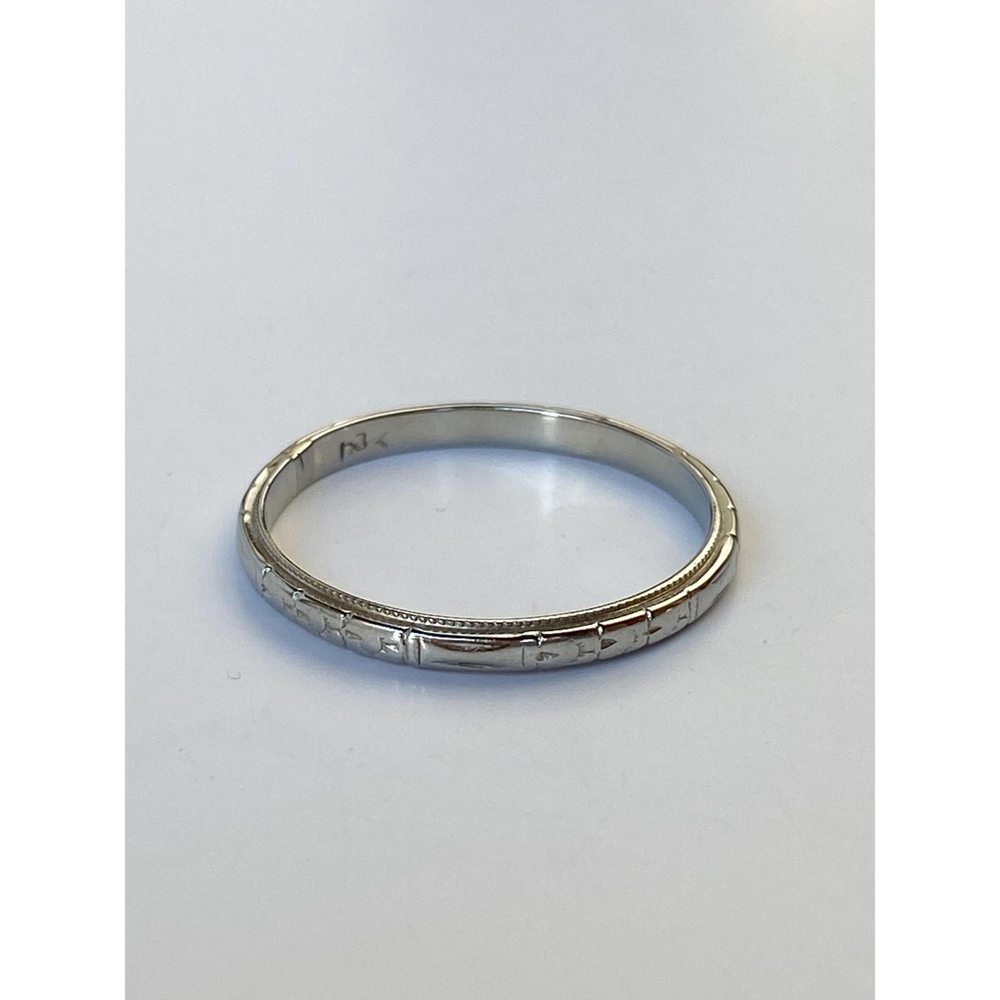 Vintage Solid 18k White Gold Designed Miligrain Ring Band - Size 7.5
