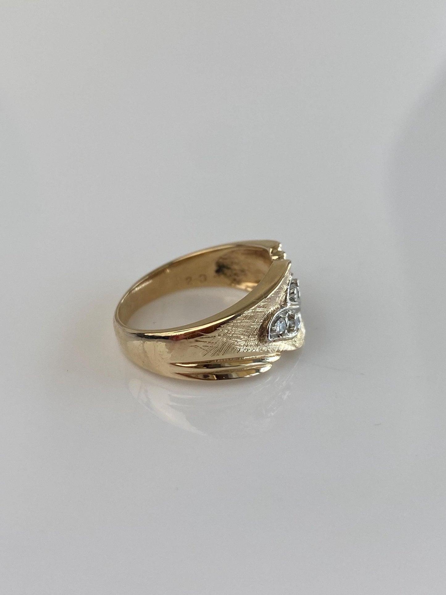 Vintage Solid 14k White & Yellow Gold Diamond Ring Band - Size 6
