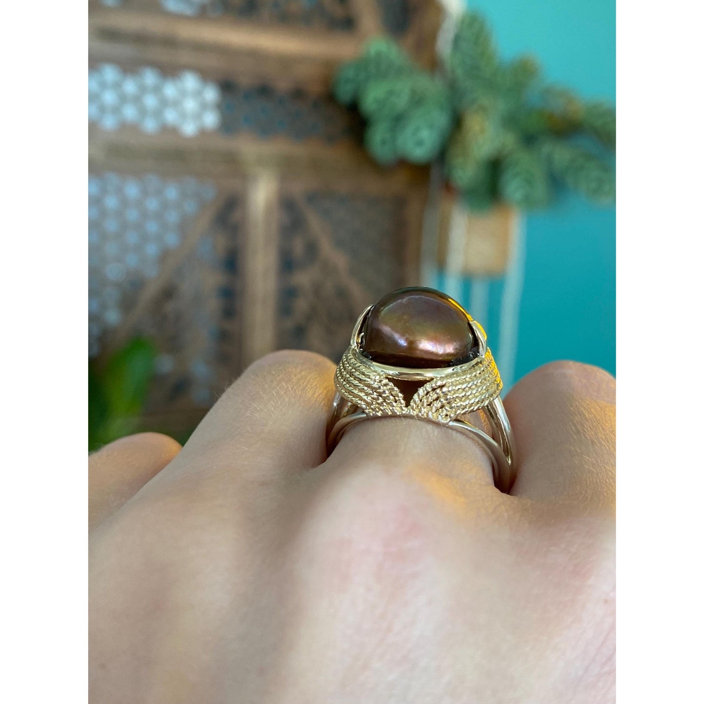 Vintage Solid 14k Yellow Gold Brown Pearl Ring - Size 8.25