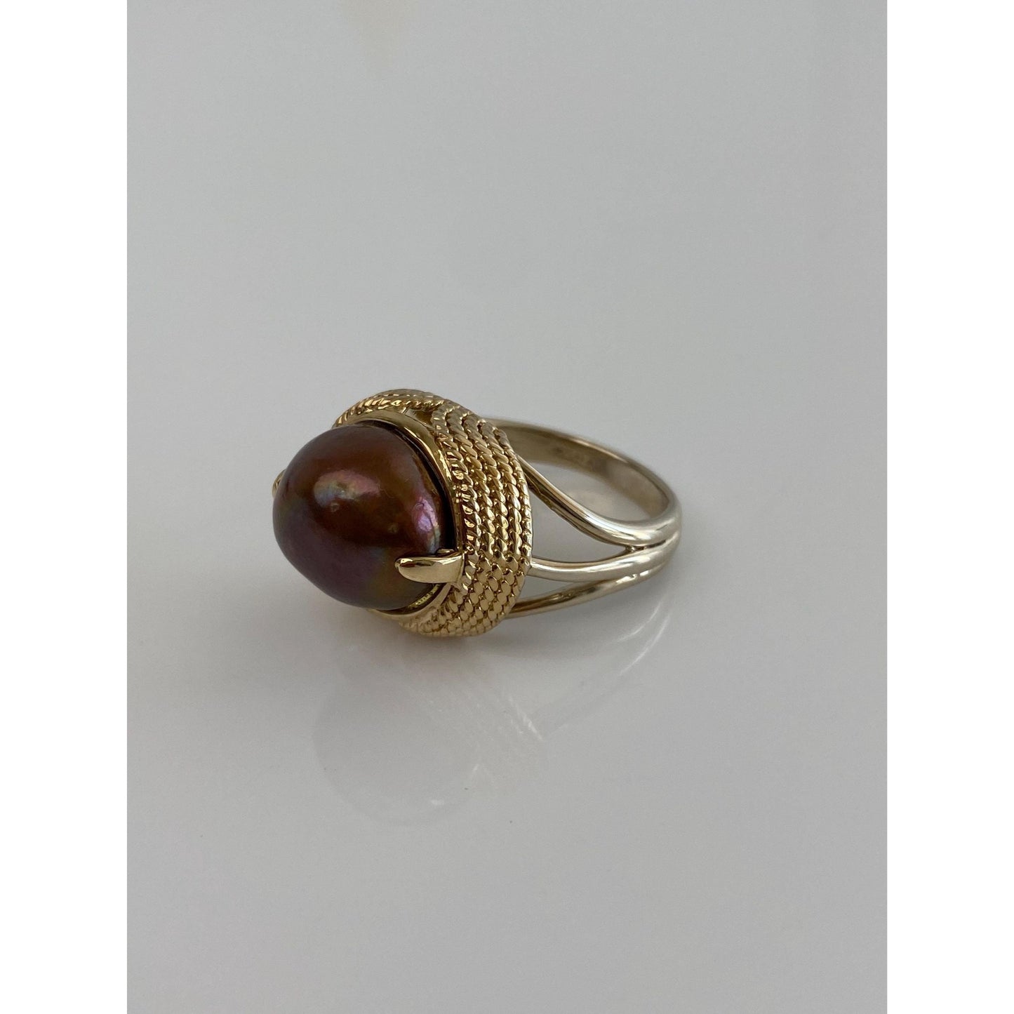 Vintage Solid 14k Yellow Gold Brown Pearl Ring - Size 8.25