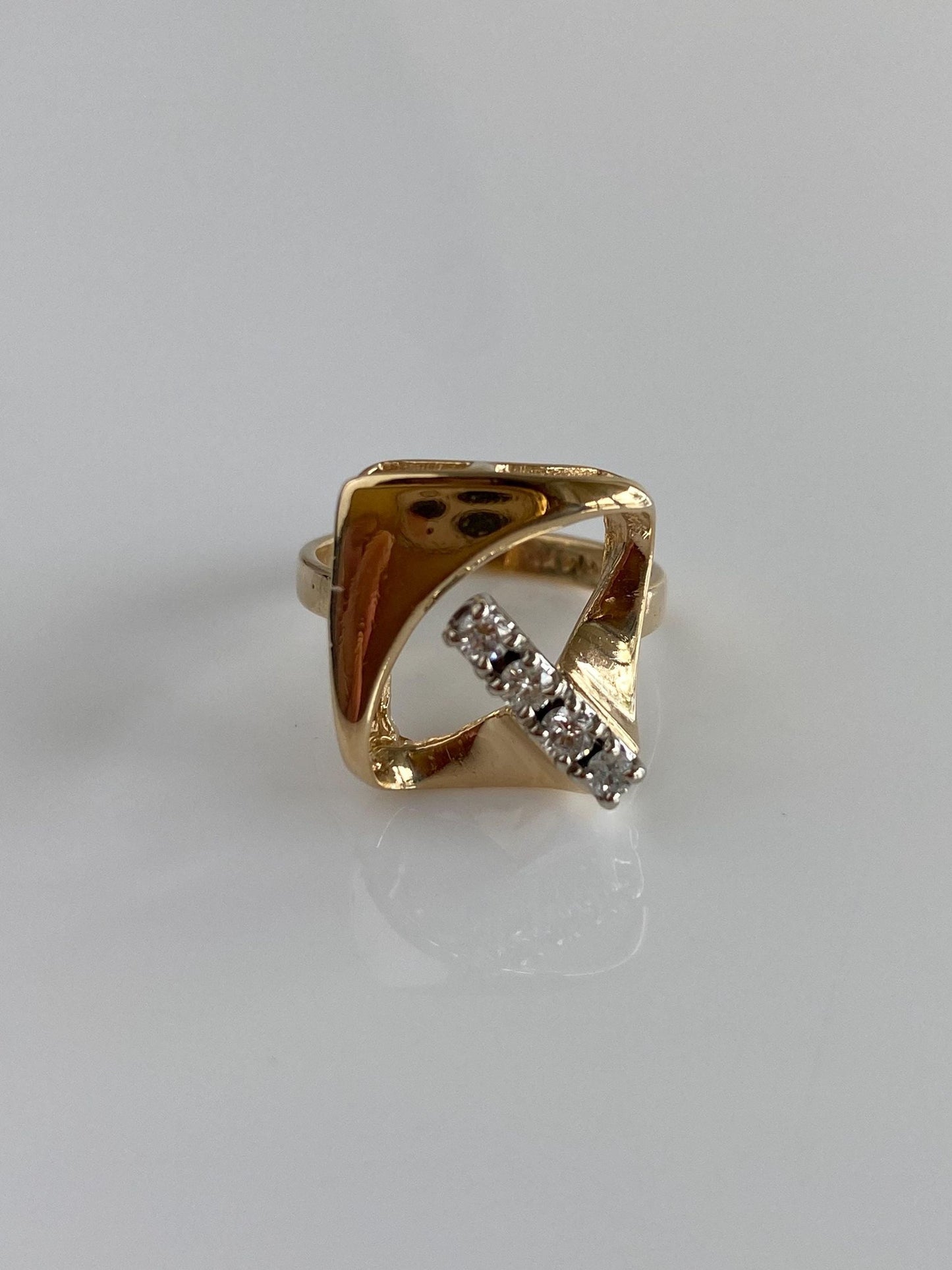 Vintage Solid 14k White & Yellow Gold Diamond Abstract Shape Ring - Size 4.25