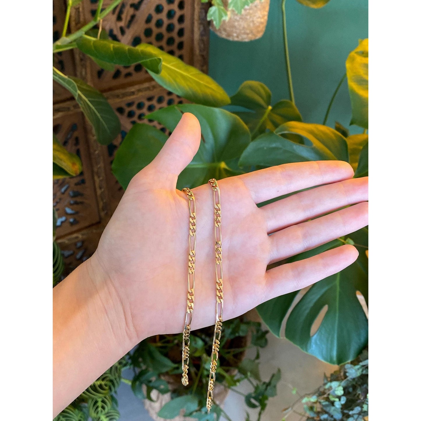 Vintage Solid 18k Yellow Gold Figaro Chain Necklace - 18 inches