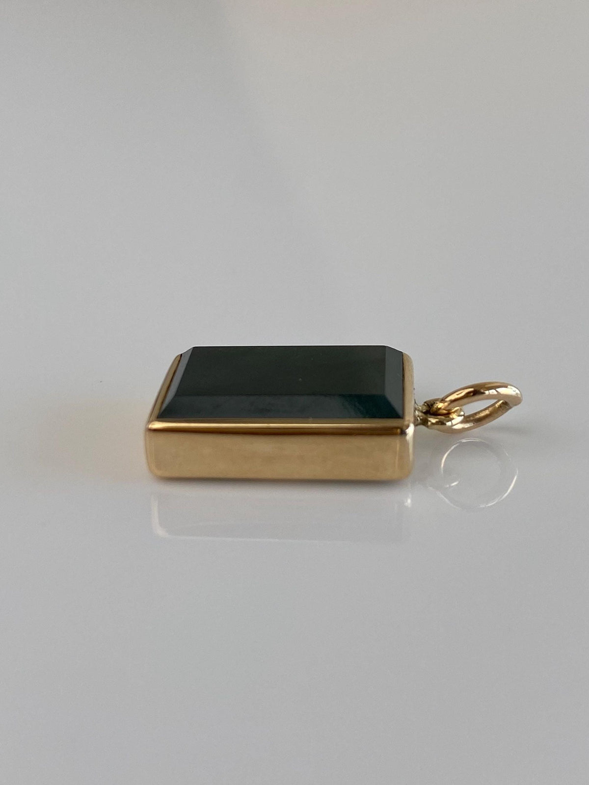 Vintage Solid 14k Yellow Gold Green Agate Cufflink Conversion Charm