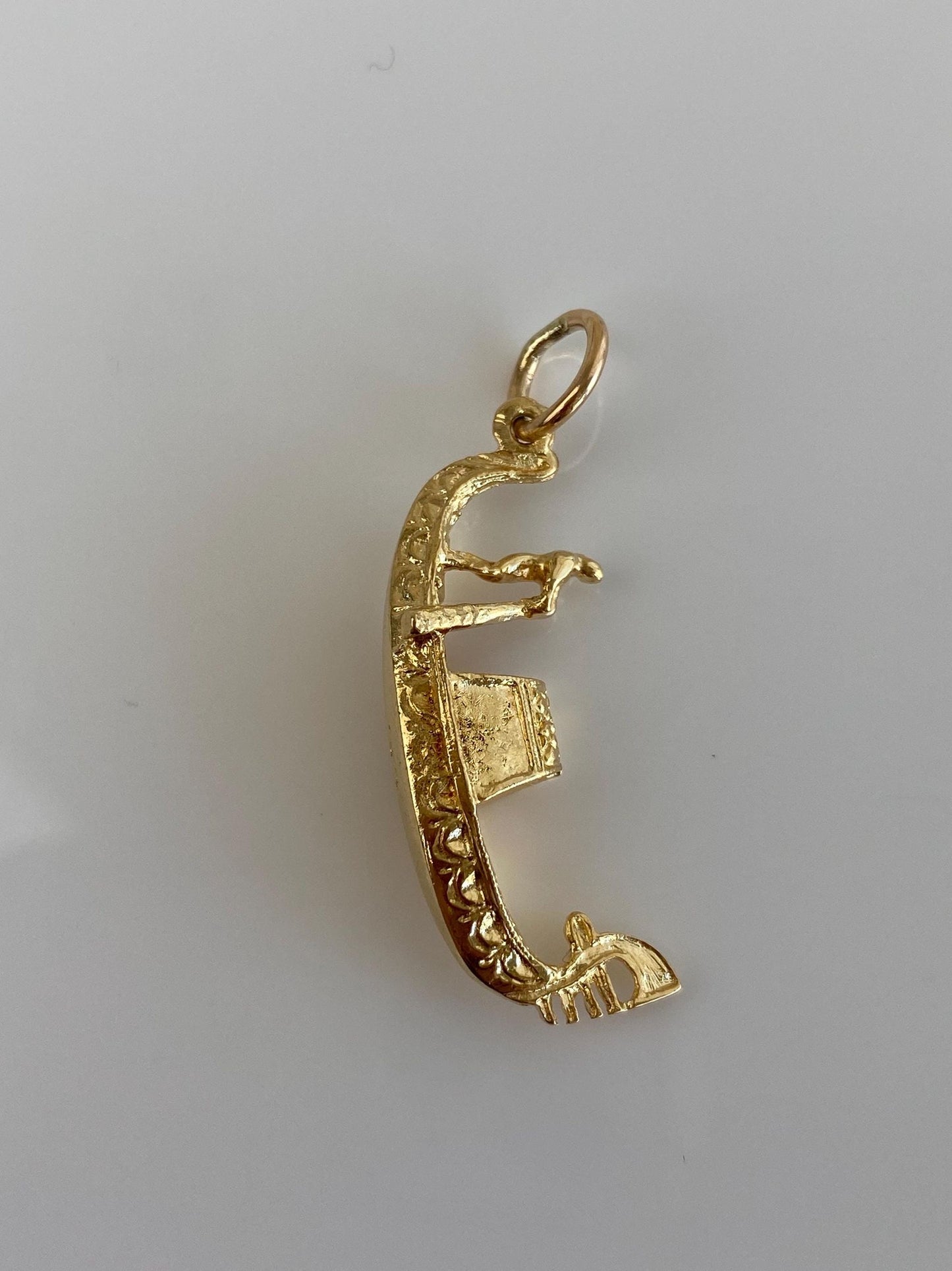Vintage Solid 18k Yellow Gold Gondola Charm