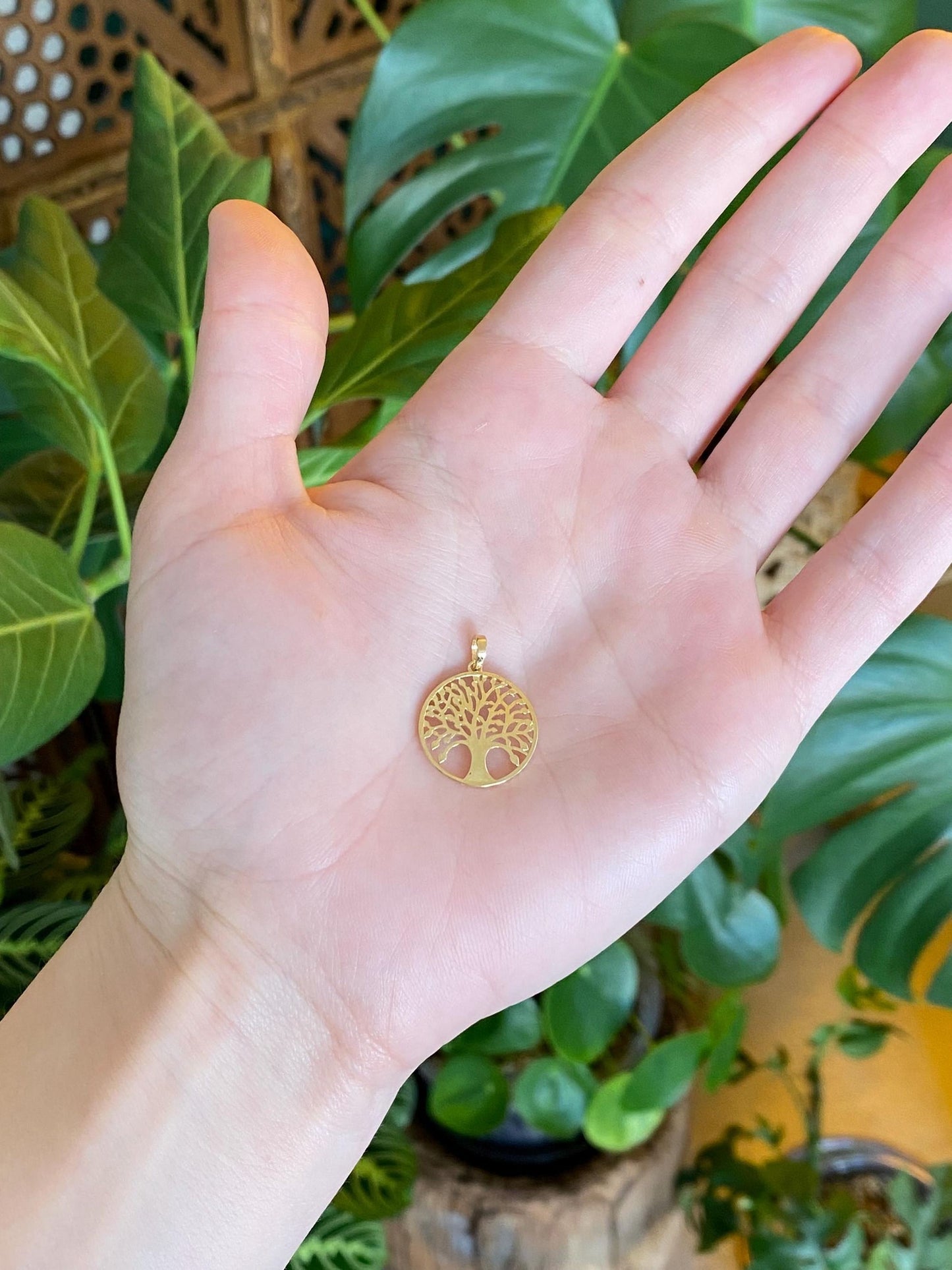 Vintage Solid 18k Yellow Gold Tree Charm