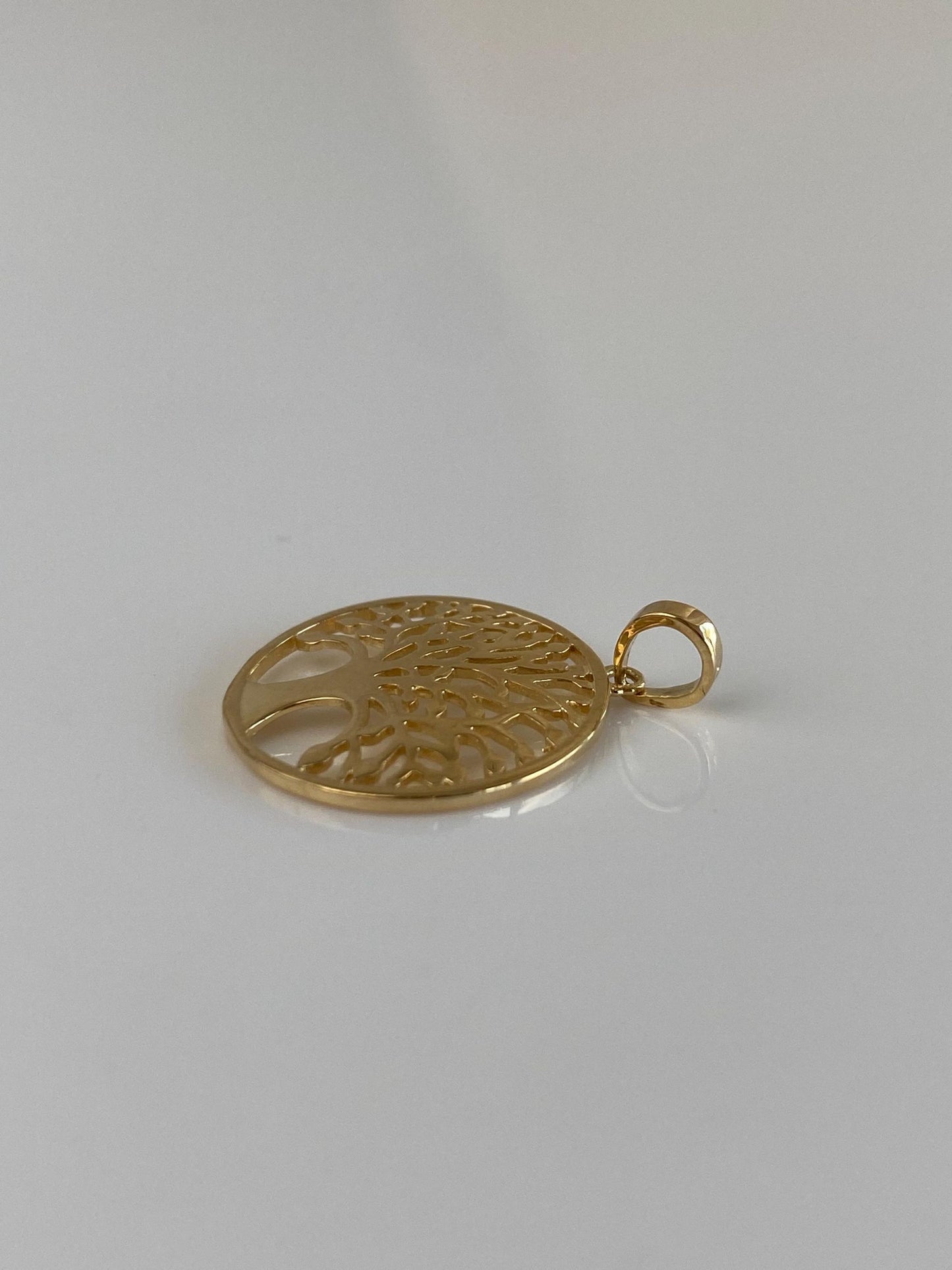 Vintage Solid 18k Yellow Gold Tree Charm
