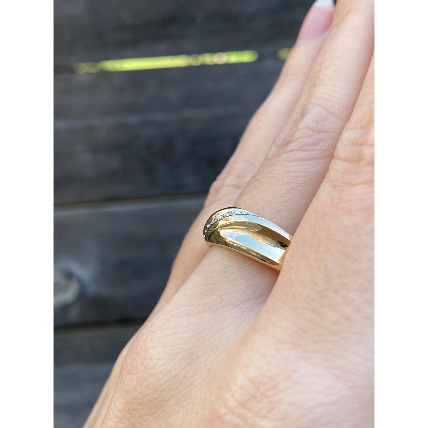 Vintage Solid 10k Yellow Gold Diamond Ring Band - Size 13.75