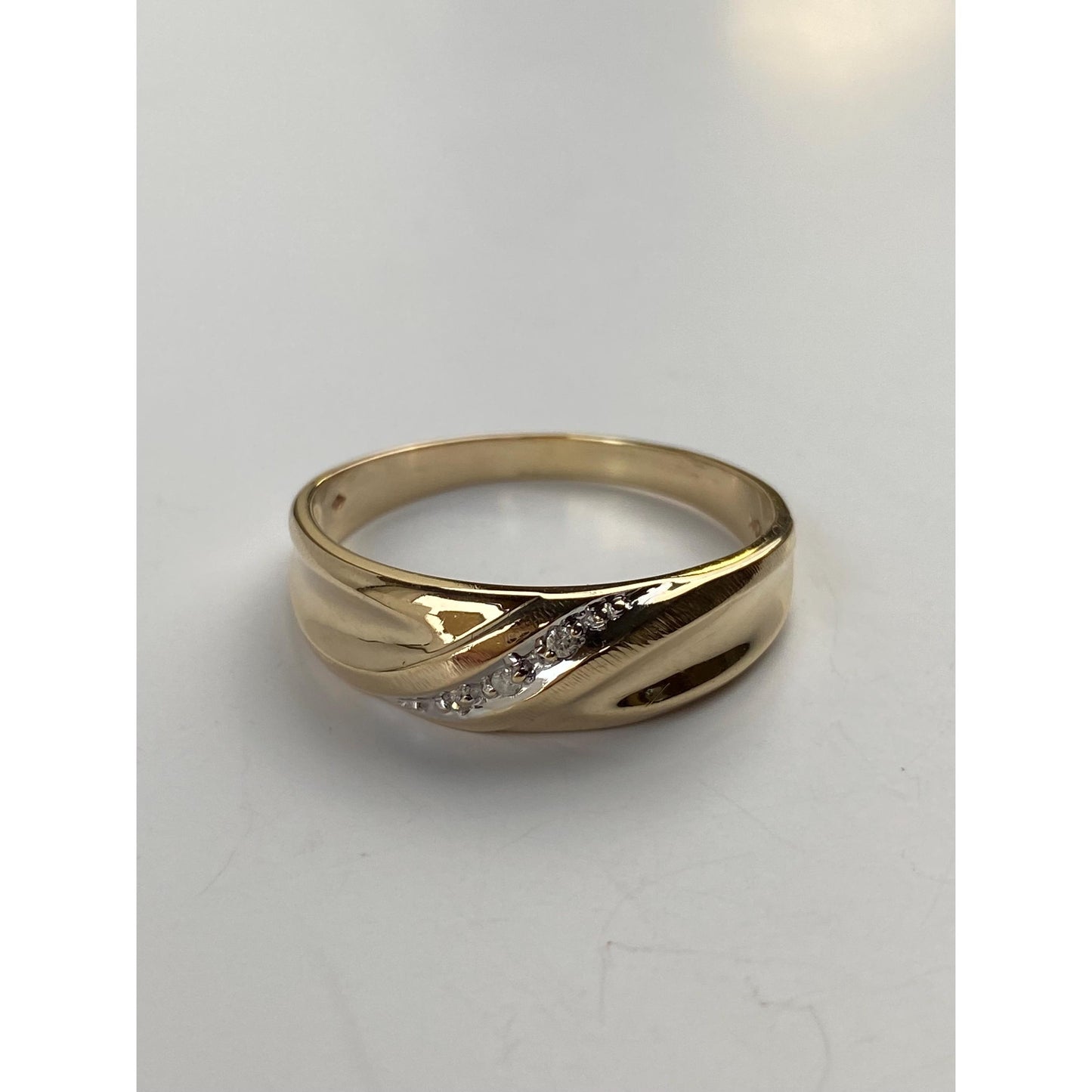 Vintage Solid 10k Yellow Gold Diamond Ring Band - Size 13.75