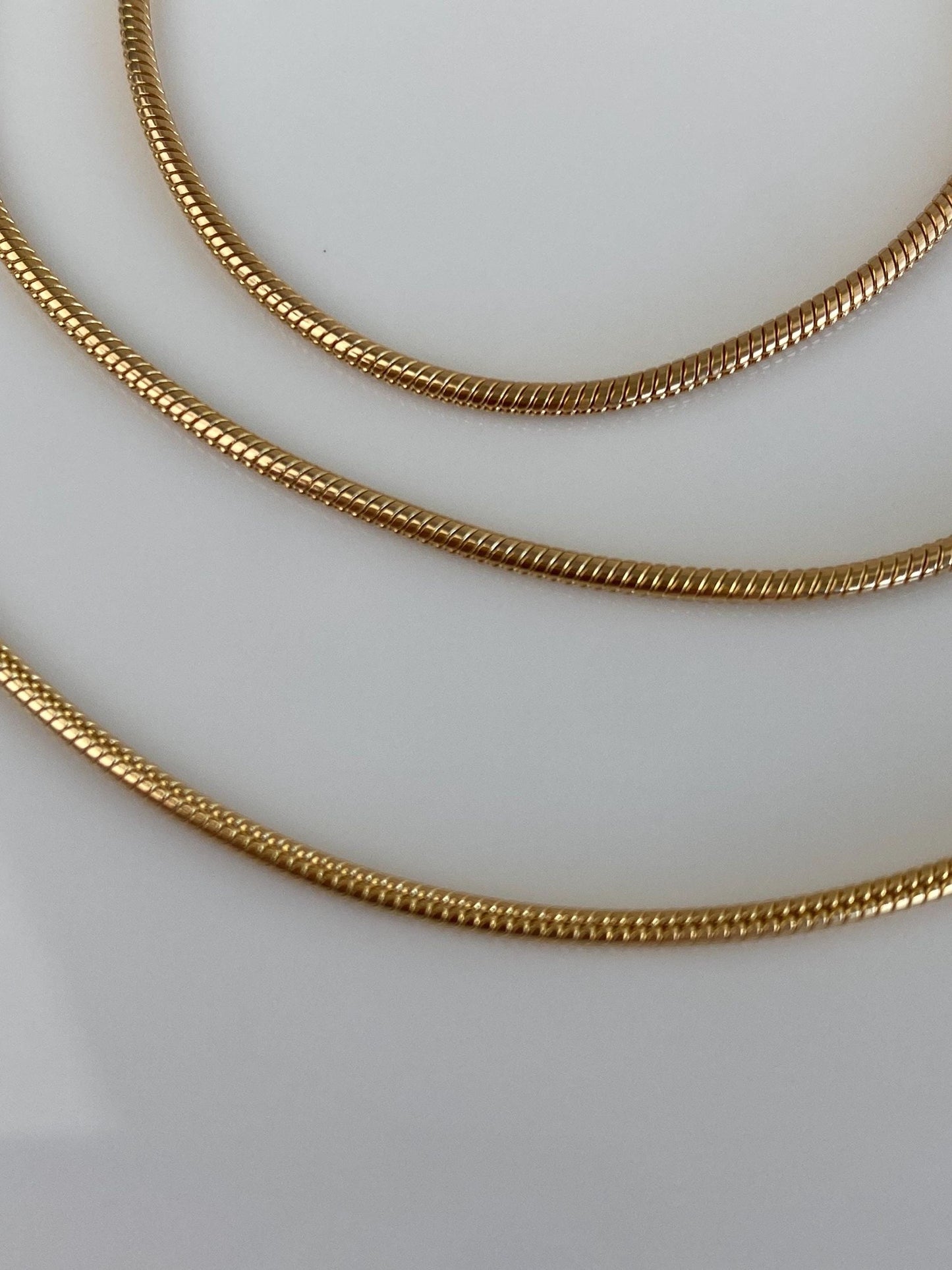 Vintage Solid 14k Yellow Gold Snake Chain Necklace - 22.5 inches