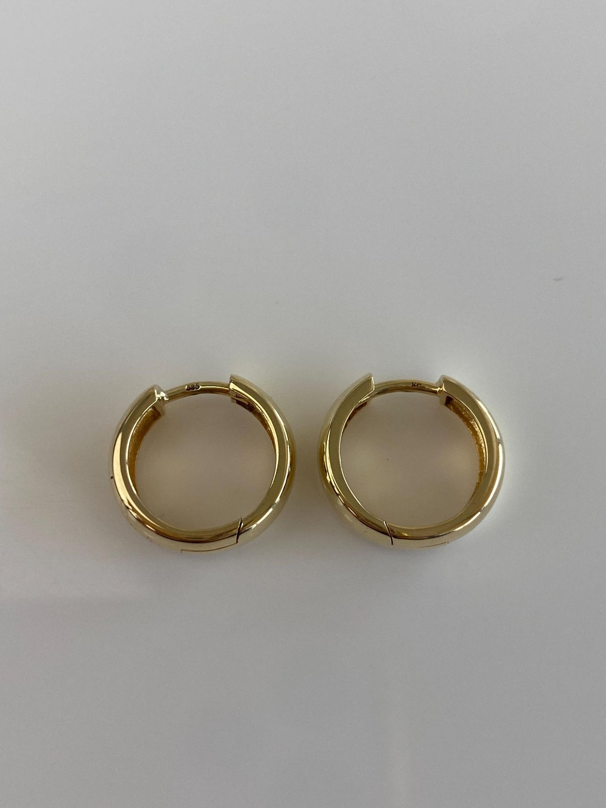 Vintage Solid 14k Yellow Gold Huggie Hoop Earrings