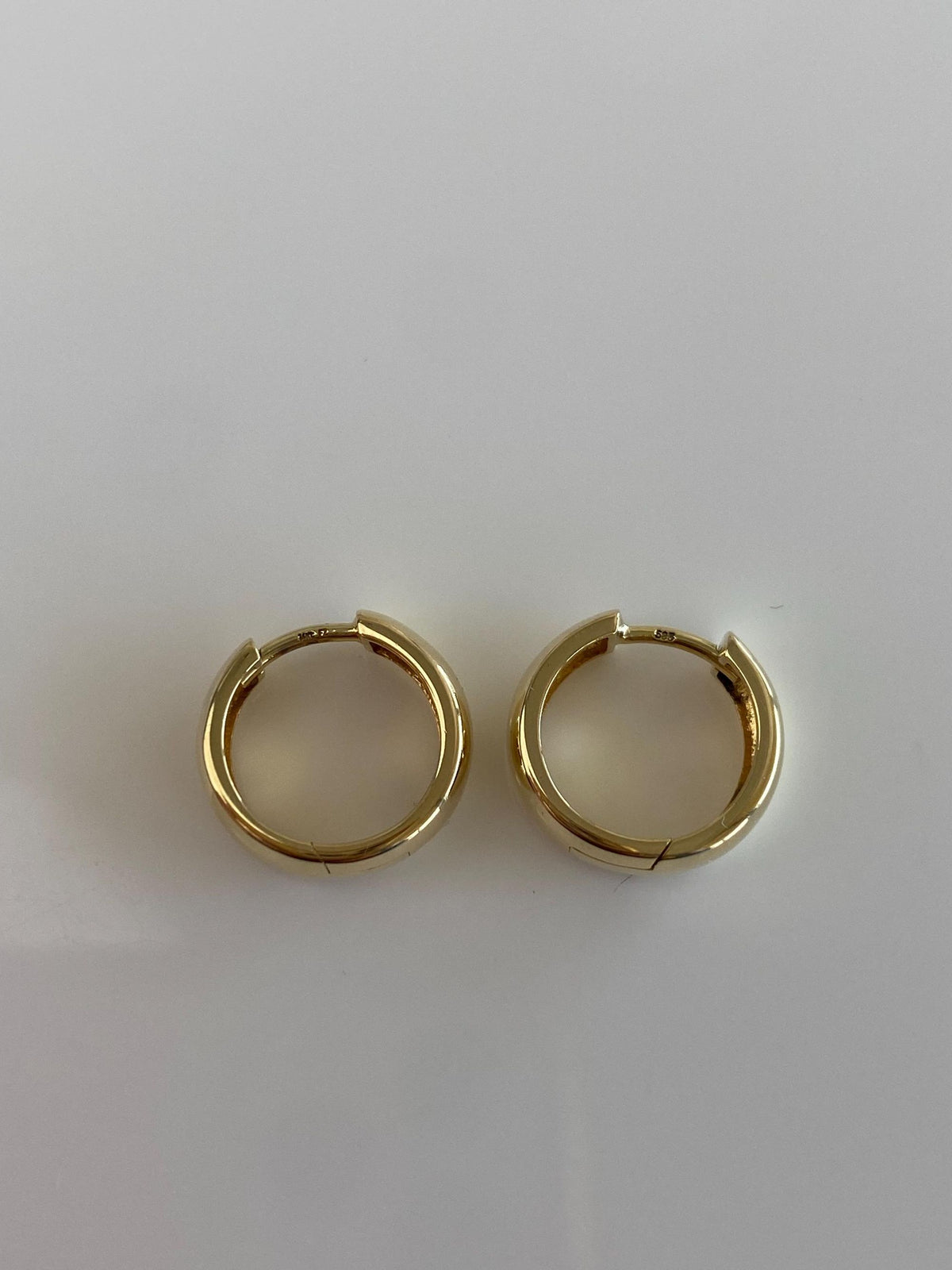 Vintage Solid 14k Yellow Gold Huggie Hoop Earrings
