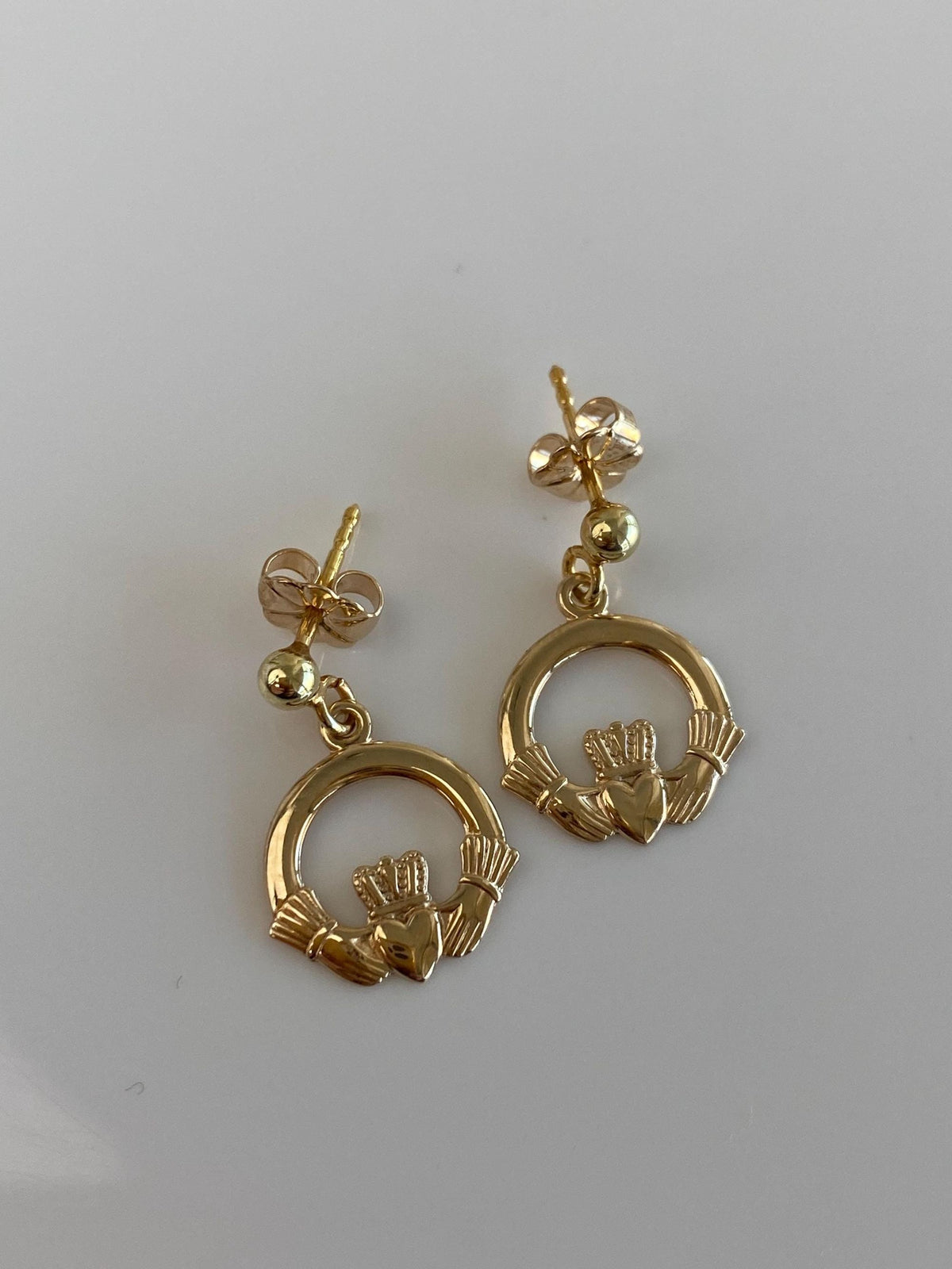 Vintage 10k Yellow Gold Claddaugh Dangle Stud Earrings